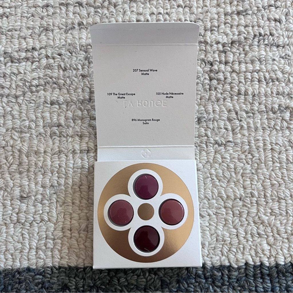 Louis Vuitton NEW Louis Vuitton La Bouche Rouge Lipstick Samples Size ONE SIZE - 6 Thumbnail
