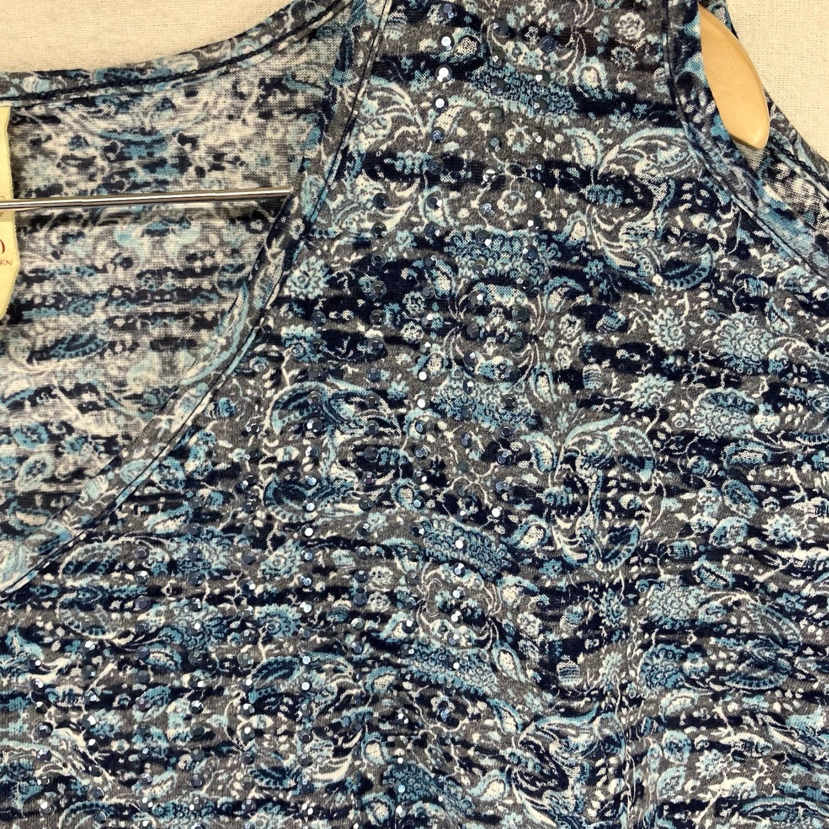 Faded Glory Faded Glory Women's Blouse Tunic Short Sleeve Cold Shoulder 3X Blue Gray Bling Geometric Knit Polyester Cotton V-Neck Pullover Mens? Size XXL / US 16-18 / IT 52-54 - 7 Thumbnail