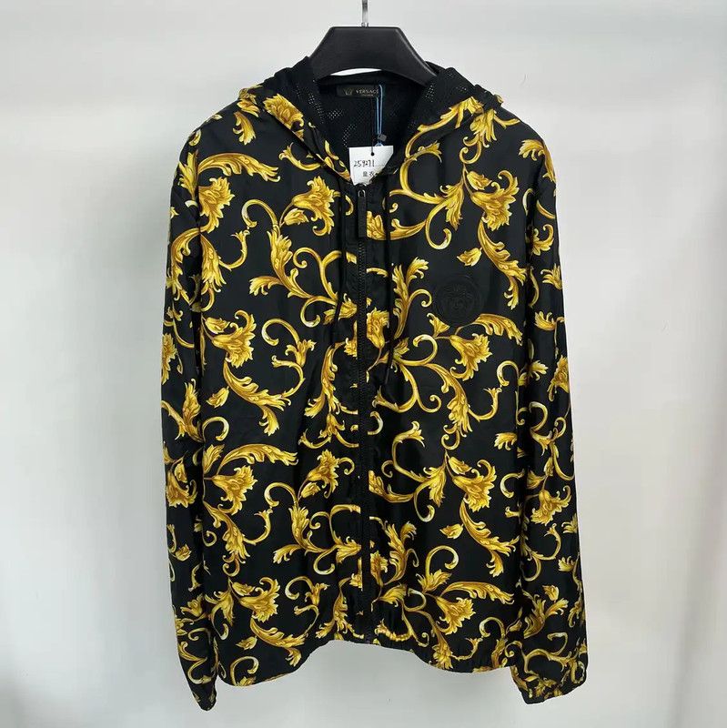 Versace Versace Black and Gold Men's Outerwear 0089 Size US L / EU 52-54 / 3 - 1 Thumbnail