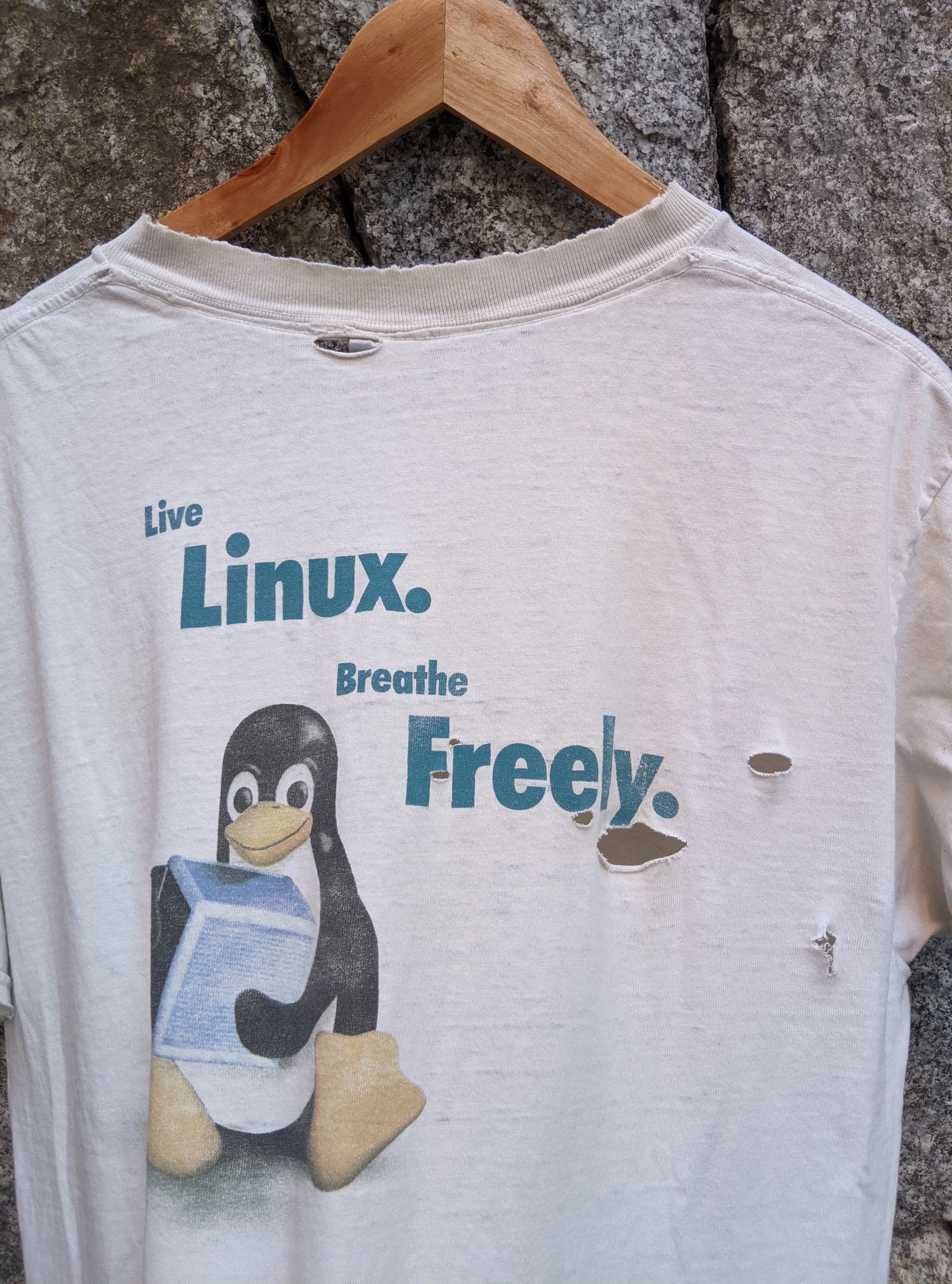 Vintage Vintage 90s thrashed Linux Tux distressed grunge erd Size US L / EU 52-54 / 3 - 6 Thumbnail