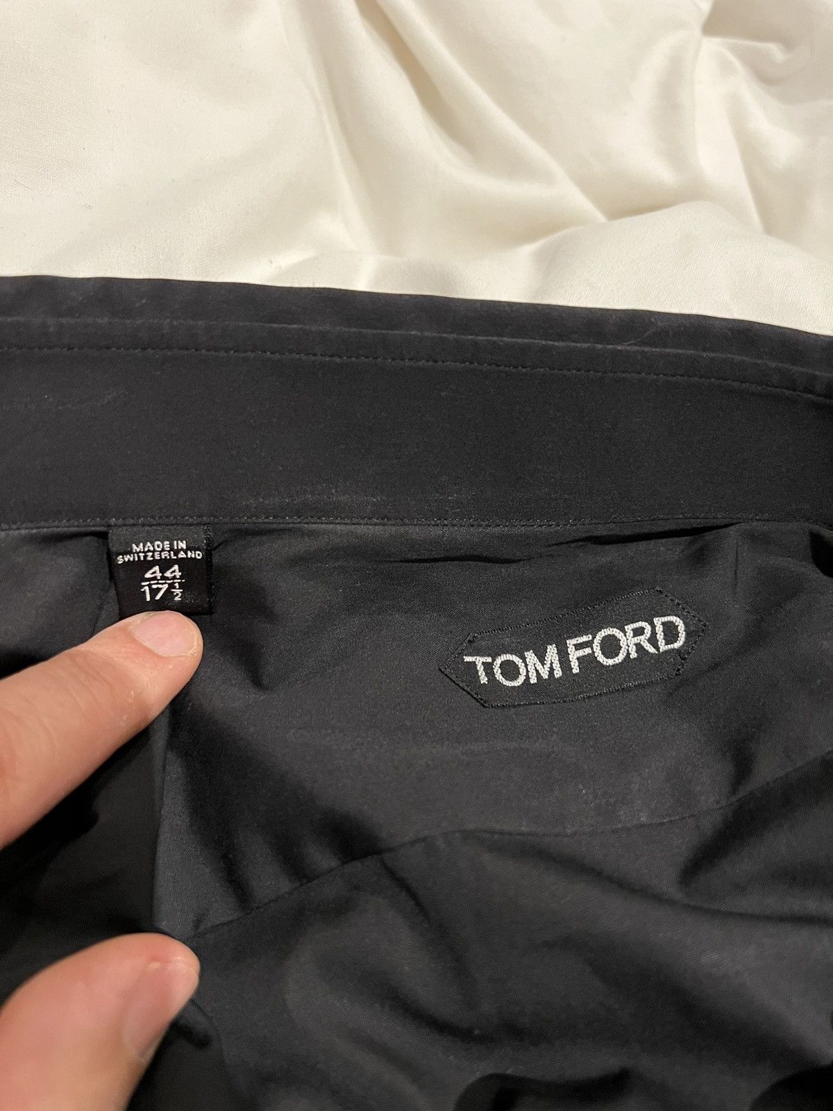 Tom Ford TOM FORD Black Dress Shirt Size 17.5 44 Long Sleeves Cotton Size US L / EU 52-54 / 3 - 8 Thumbnail