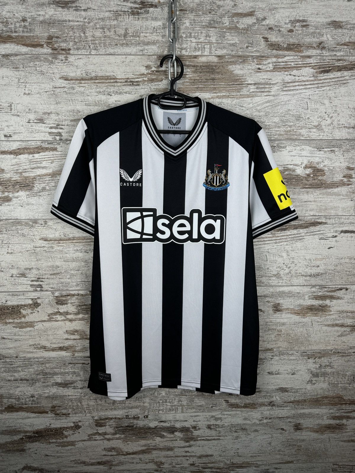 Castore Mens Vintage Castore New Castle FC T-shirt soccer jersey Size US M / EU 48-50 / 2 - 1 Thumbnail