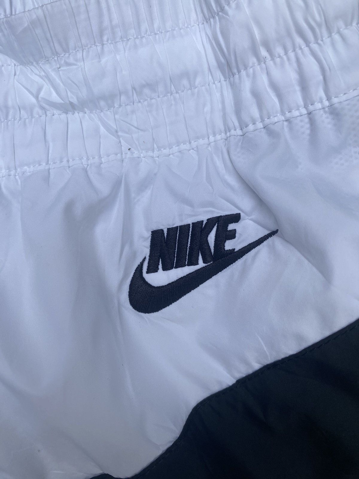 Nike Nike Black White Running Shorts Size US 26 / EU 42 - 5 Thumbnail