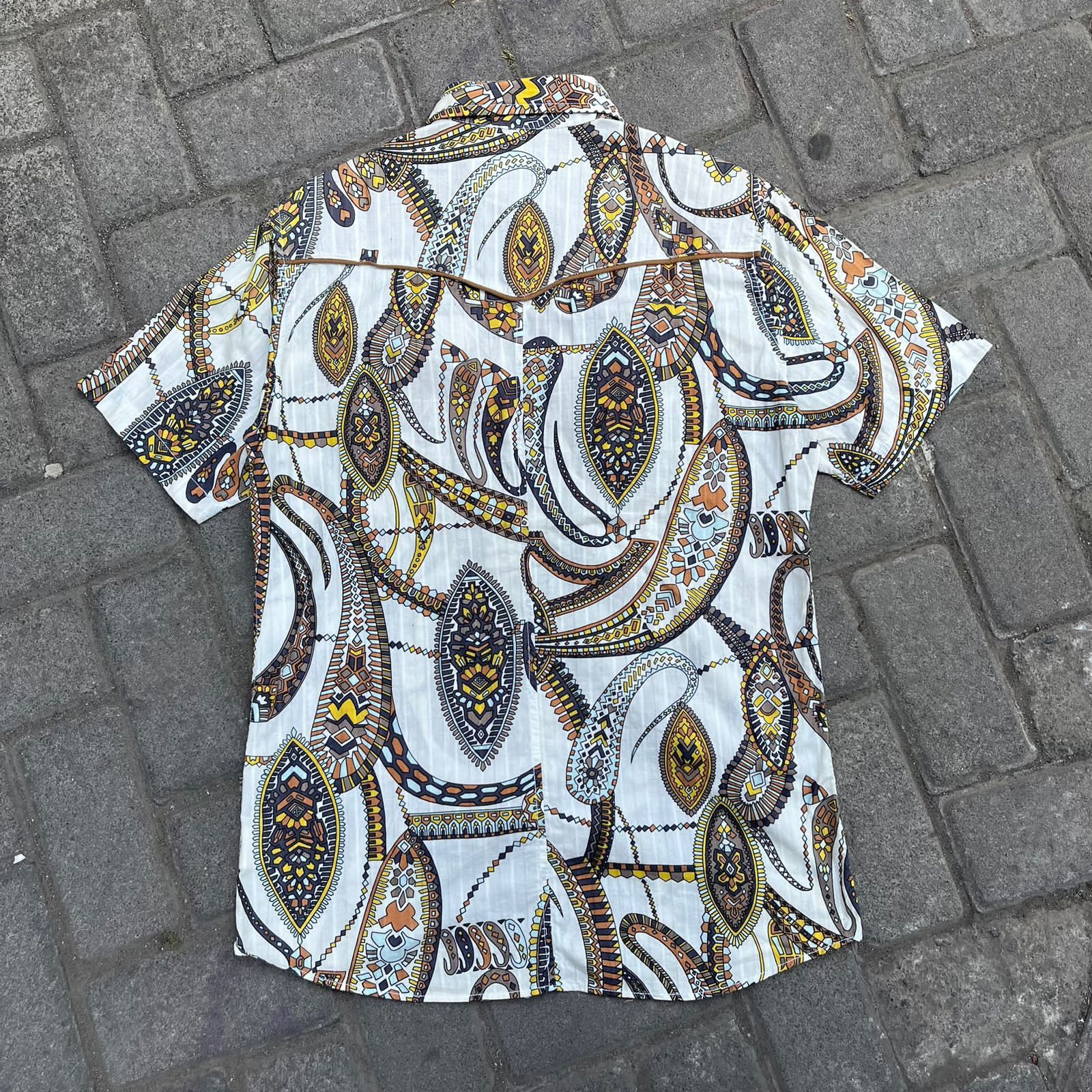 Japanese Brand Vintage Gepaeck Baroque Pattern Shirts Size US L / EU 52-54 / 3 - 3 Thumbnail