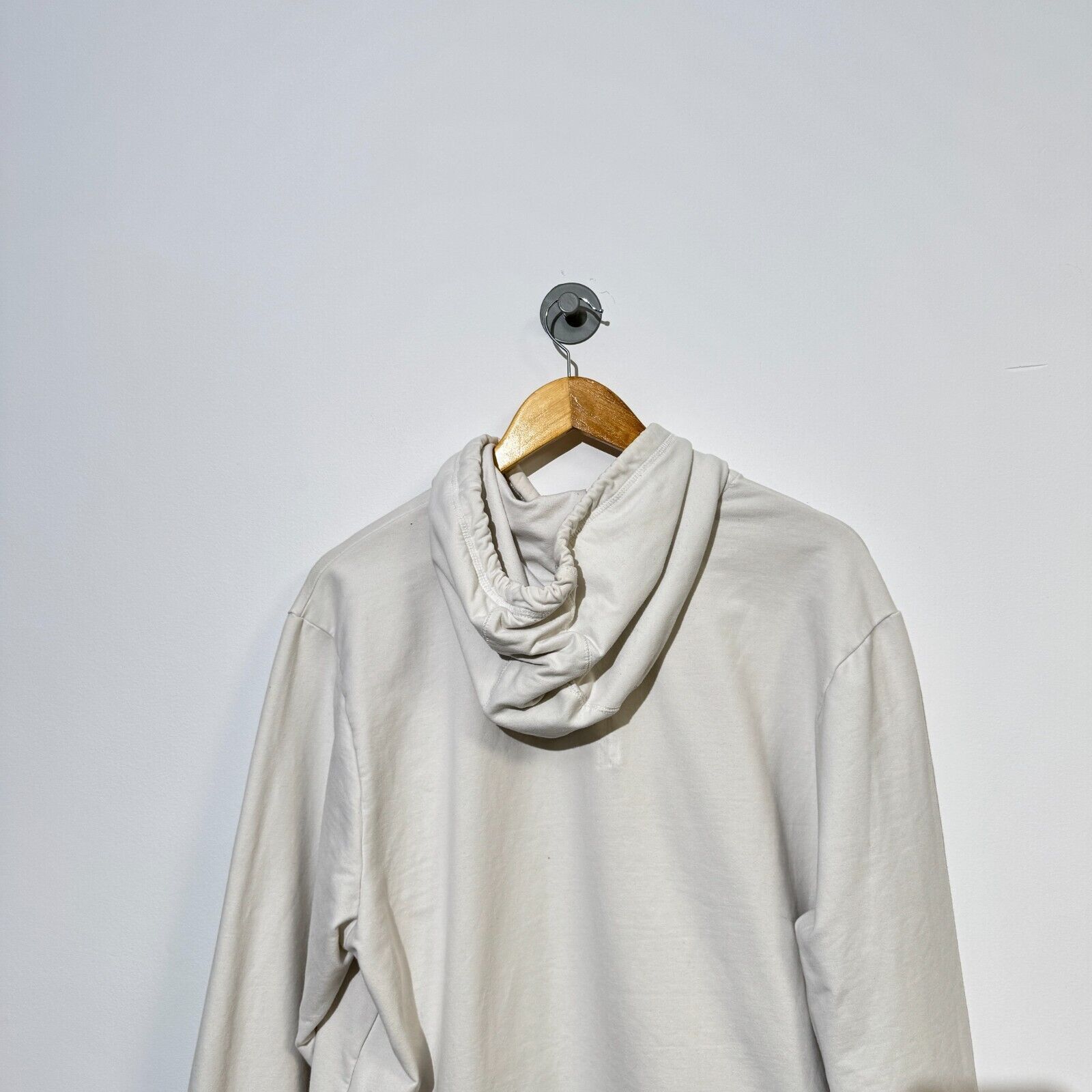 Vintage Vintage 90s Nike ACG Unisex White Cotton Hoodie Size L Size US L / EU 52-54 / 3 - 11 Thumbnail