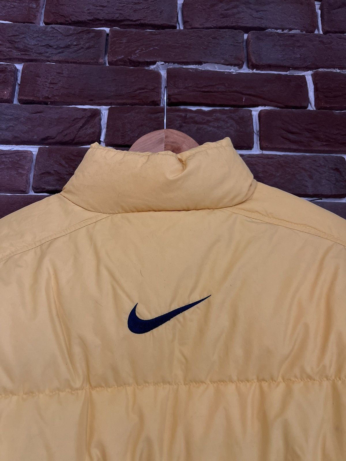 Nike Rare Vintage 90s Nike Puffer Jacket Yellow Hype Streetwear Size US M / EU 48-50 / 2 - 10 Thumbnail