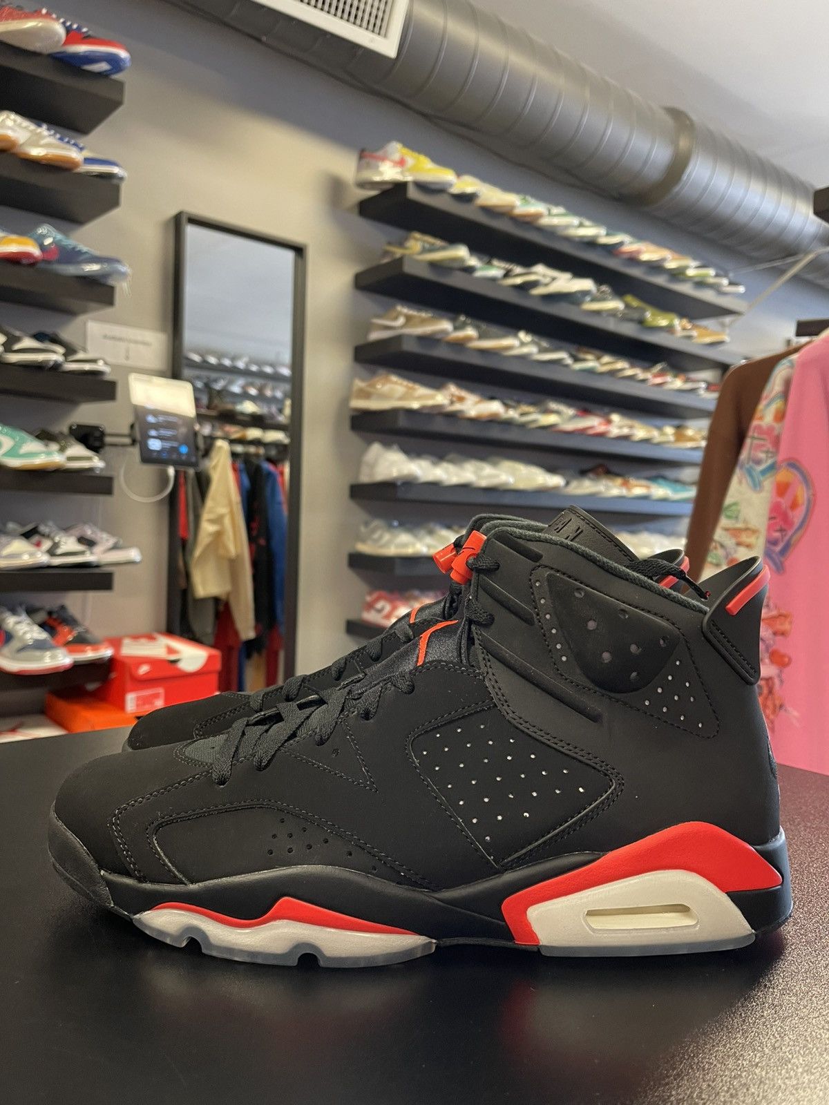 Jordan Brand Size 12 - Jordan 6 Black Infrared (2019) BRAND NEW! Size US 12 / EU 45 - 1 Thumbnail