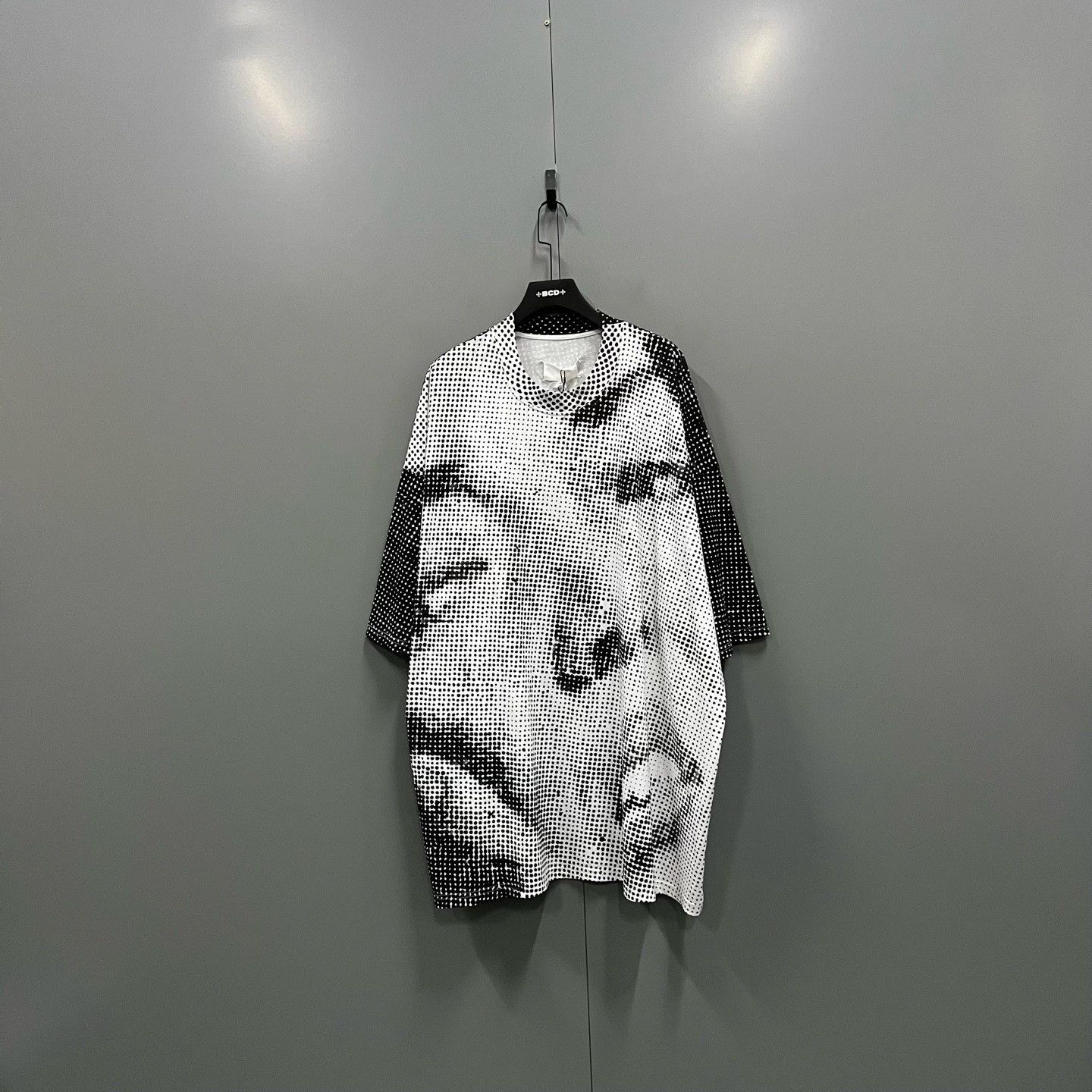 Maison Margiela Maison Margiela Printed Black T-Shirt M Women Size M / US 6-8 / IT 42-44 - 1 Thumbnail