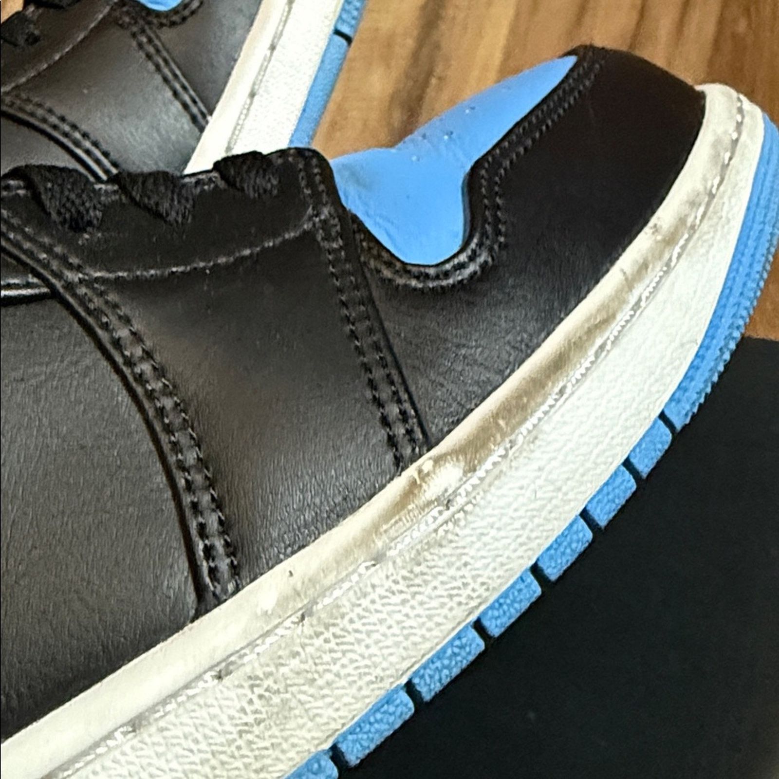 Jordan Brand Jordan 1 Low University Blue Size US 10.5 / EU 43-44 - 6 Thumbnail