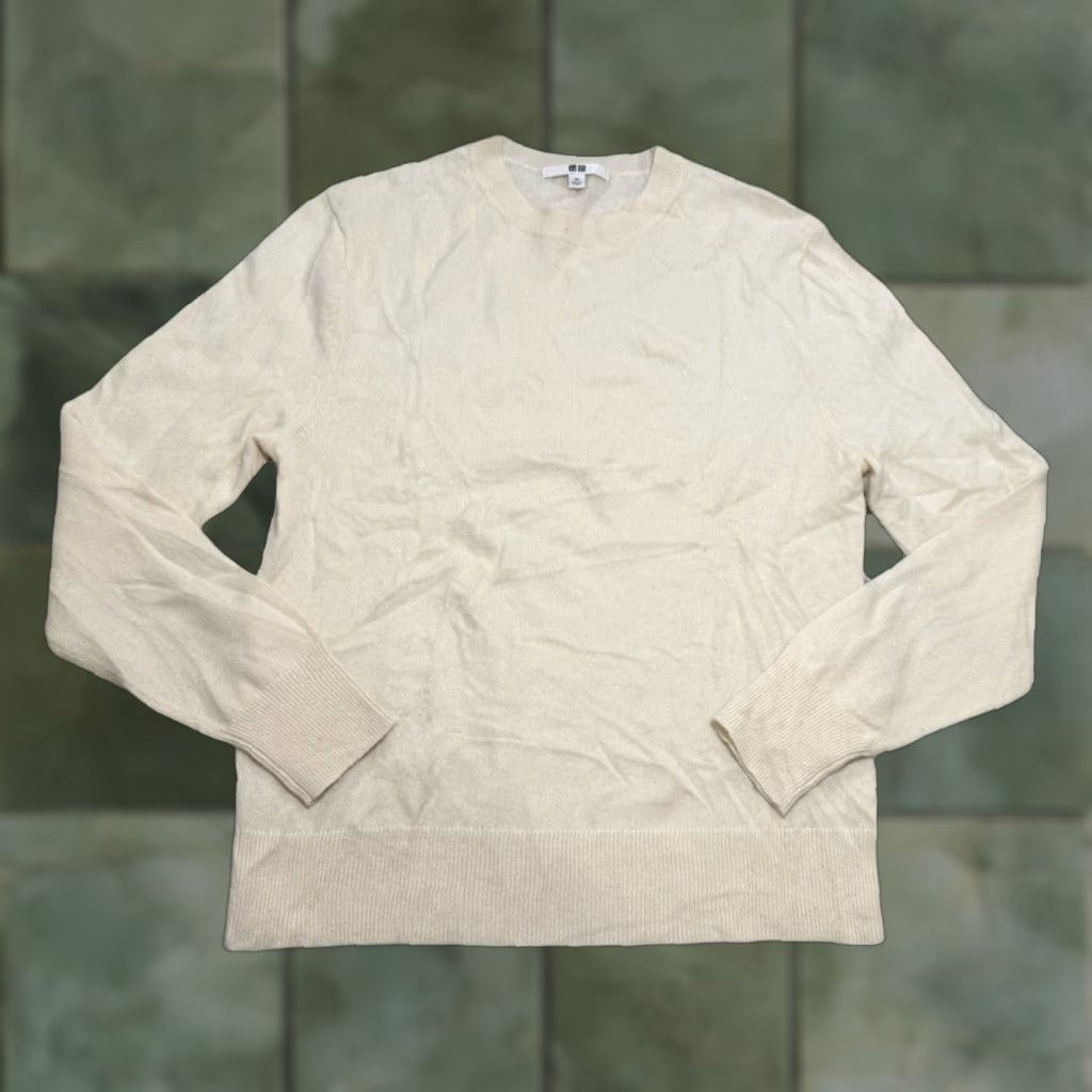 Uniqlo Uniqlo Sweater Women XS Cream Cashmere Long Sleeve Crew Neck Size 26" / US 2 / IT 38 - 1 Thumbnail