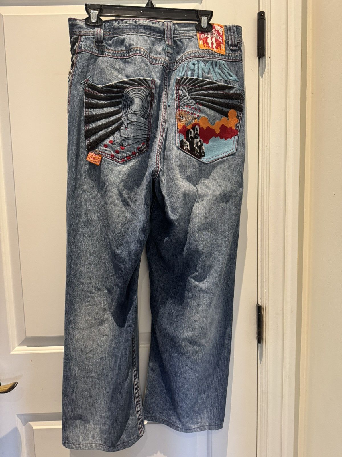 Akademiks Insane Akademiks Embroidery Jeans Size US 32 / EU 48 - 1 Thumbnail