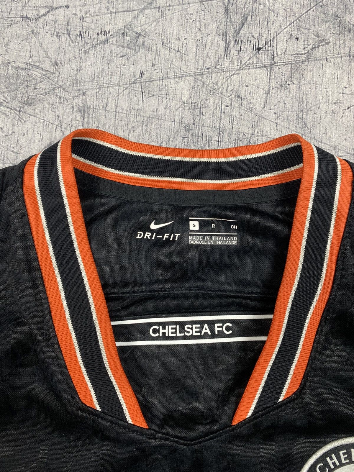 Nike Nike Chelsea FC 2019/20 Third Football Jersey Size US S / EU 44-46 / 1 - 10 Thumbnail
