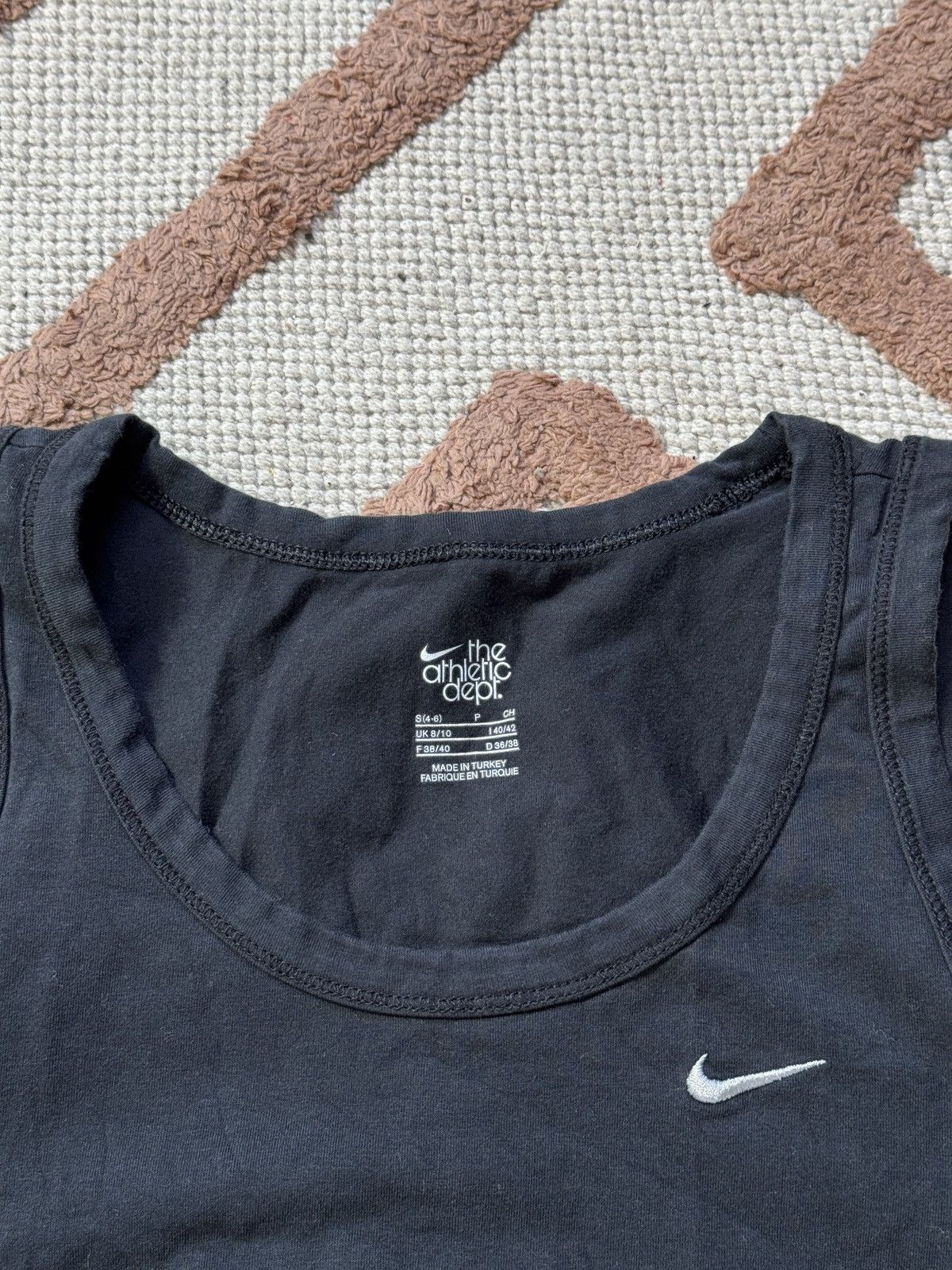 Nike VINTAGE NIKE 2000s MINI SWOOSH TANK TOP Size S / US 4 / IT 40 - 3 Thumbnail
