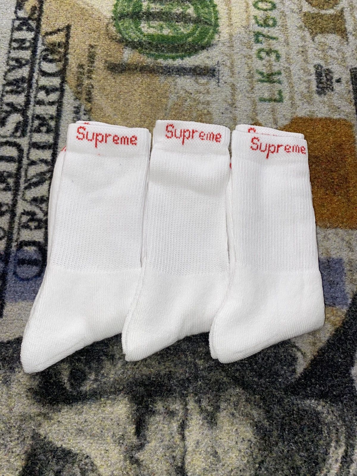 Supreme x Jordan Crew Socks (2 Pack)