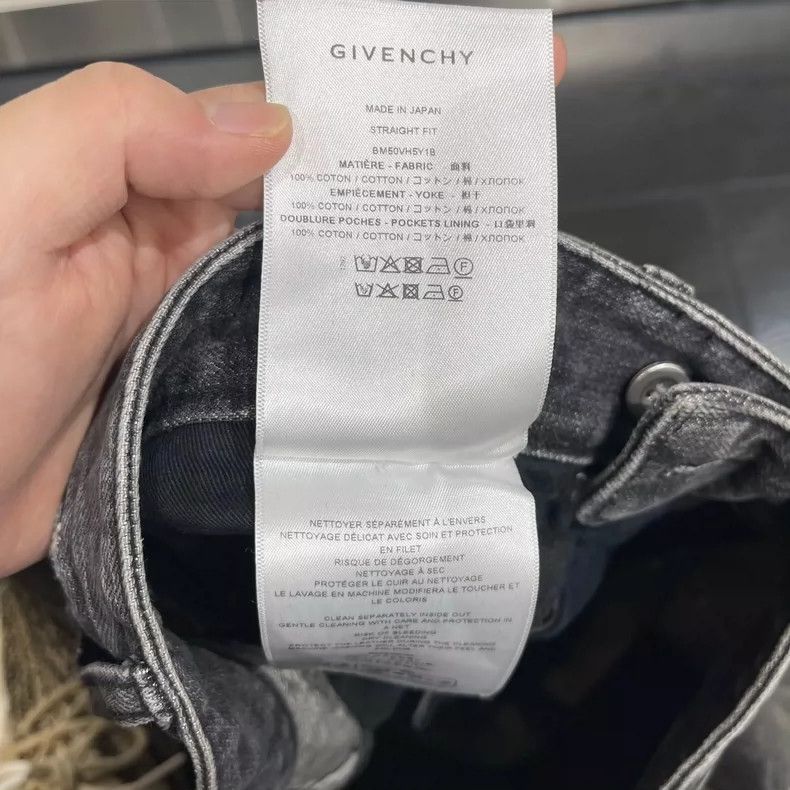 Givenchy Givenchy Black Logo Destroyed Sweatshirt XS Size * 6 Size US M / EU 48-50 / 2 - 7 Thumbnail
