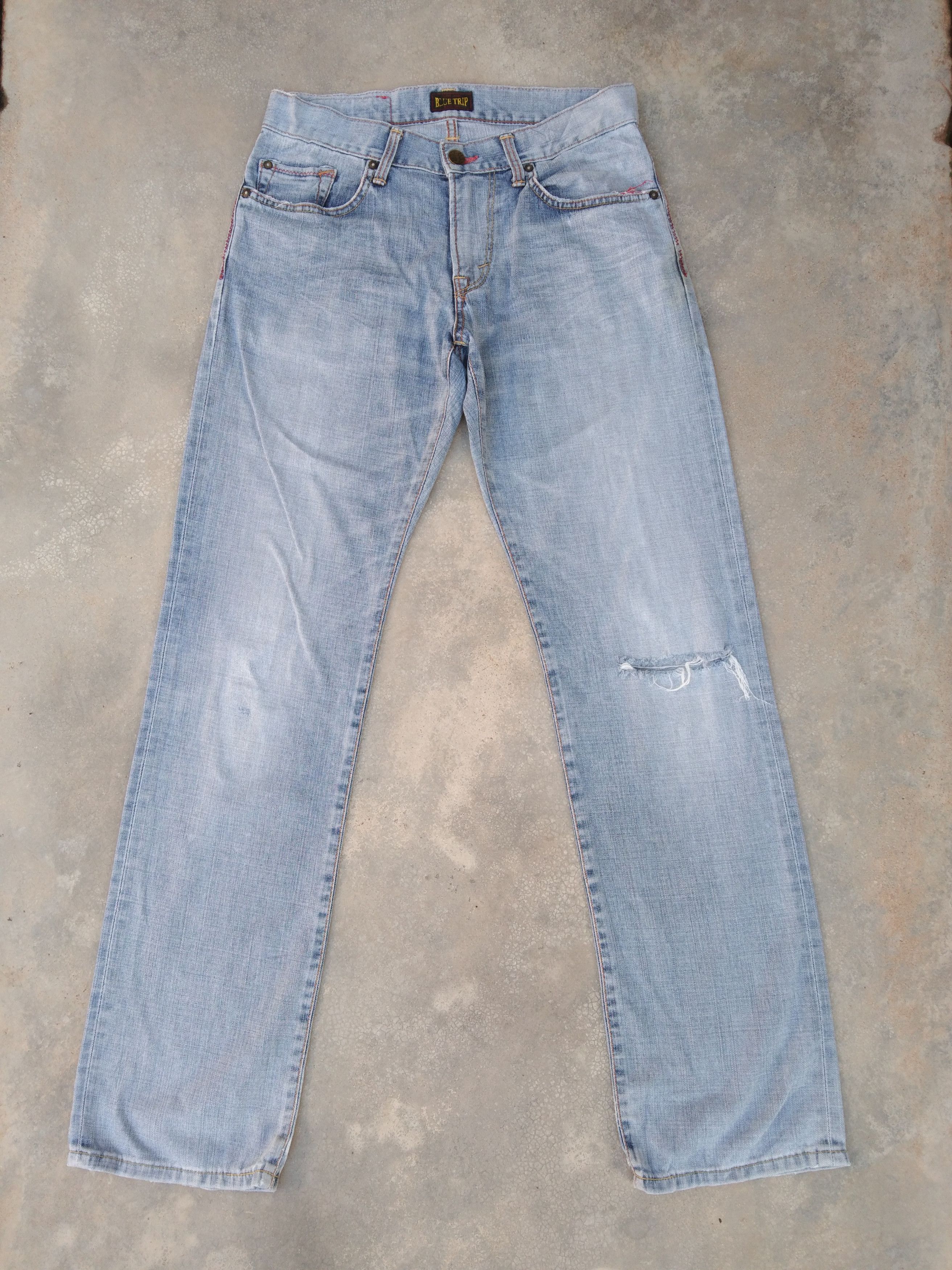 Japanese Brand Vintage Faded Blue Edwin Distressed Jeans 31x34 Size US 31 - 1 Thumbnail