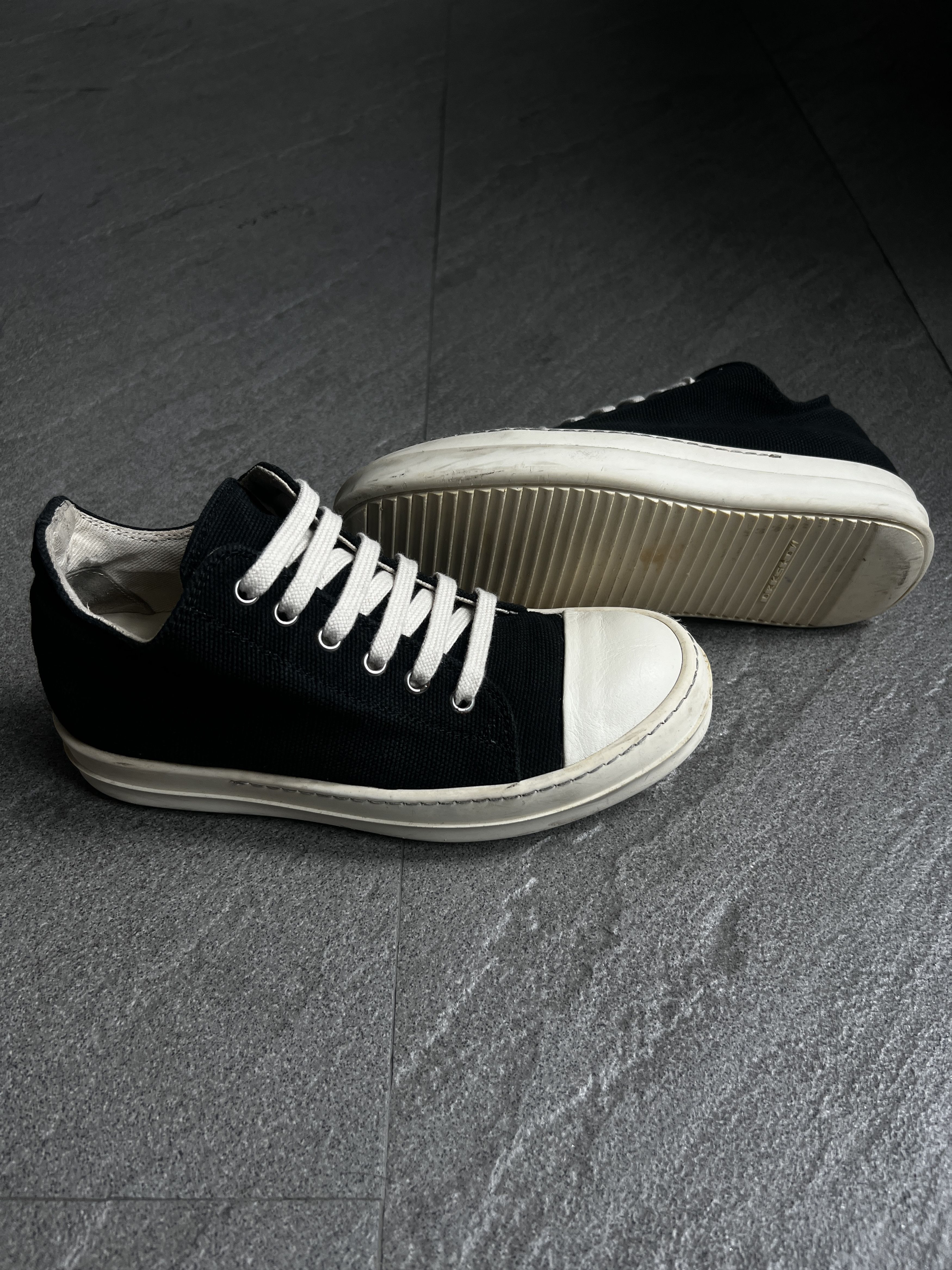 Rick Owens Drkshdw Rick Owens DRKSHDW Canvas Low Sneakers Black EU38 Size US 5.5 / EU 38 - 8 Thumbnail