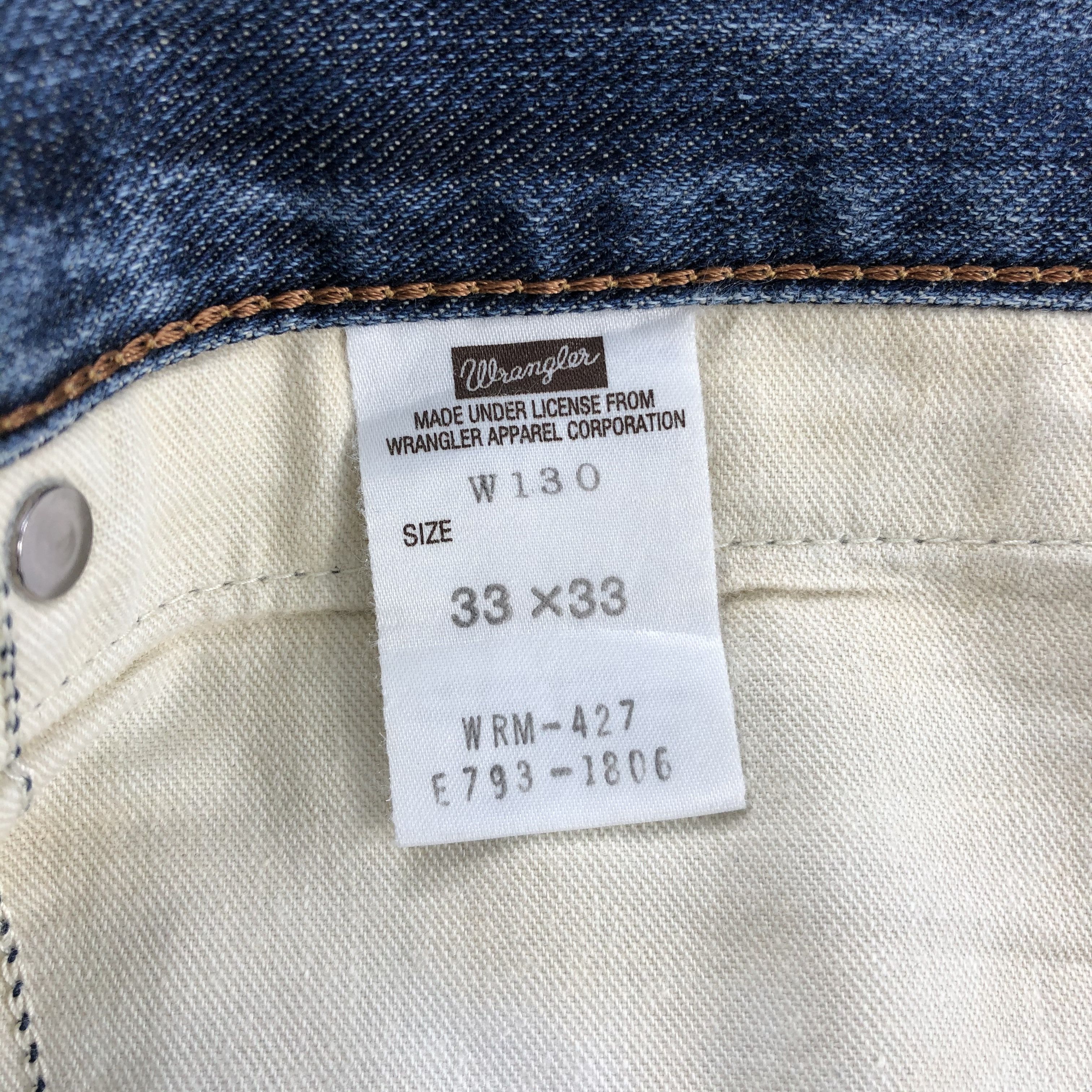 Vintage Vintage Blue Wash Wrangler Jeans-J1891 Size US 35 - 15 Thumbnail
