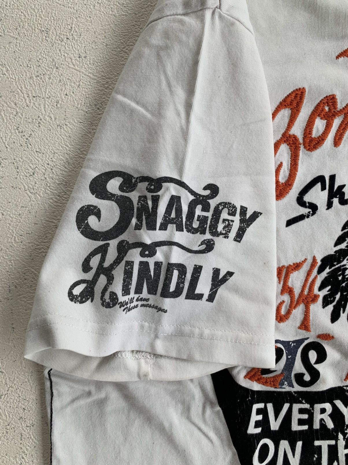 Japanese Brand Y2K Japanese Trade Mark Bone Shake Tee Size US M / EU 48-50 / 2 - 12 Thumbnail