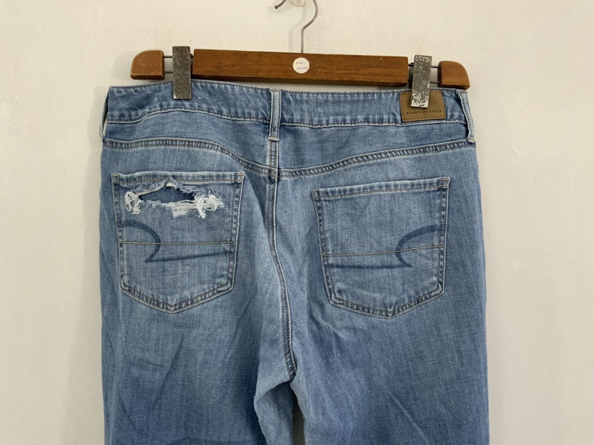 American Eagle Outfitters American Eagle Distressed Jean Size US 35 - 6 Thumbnail