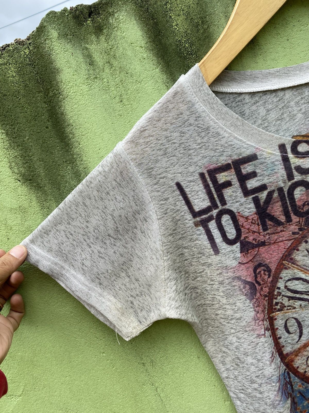 Other Vintage Artsy Clock Graphic Tee LifeIsDesignedToKickYour Size ONE SIZE - 4 Thumbnail