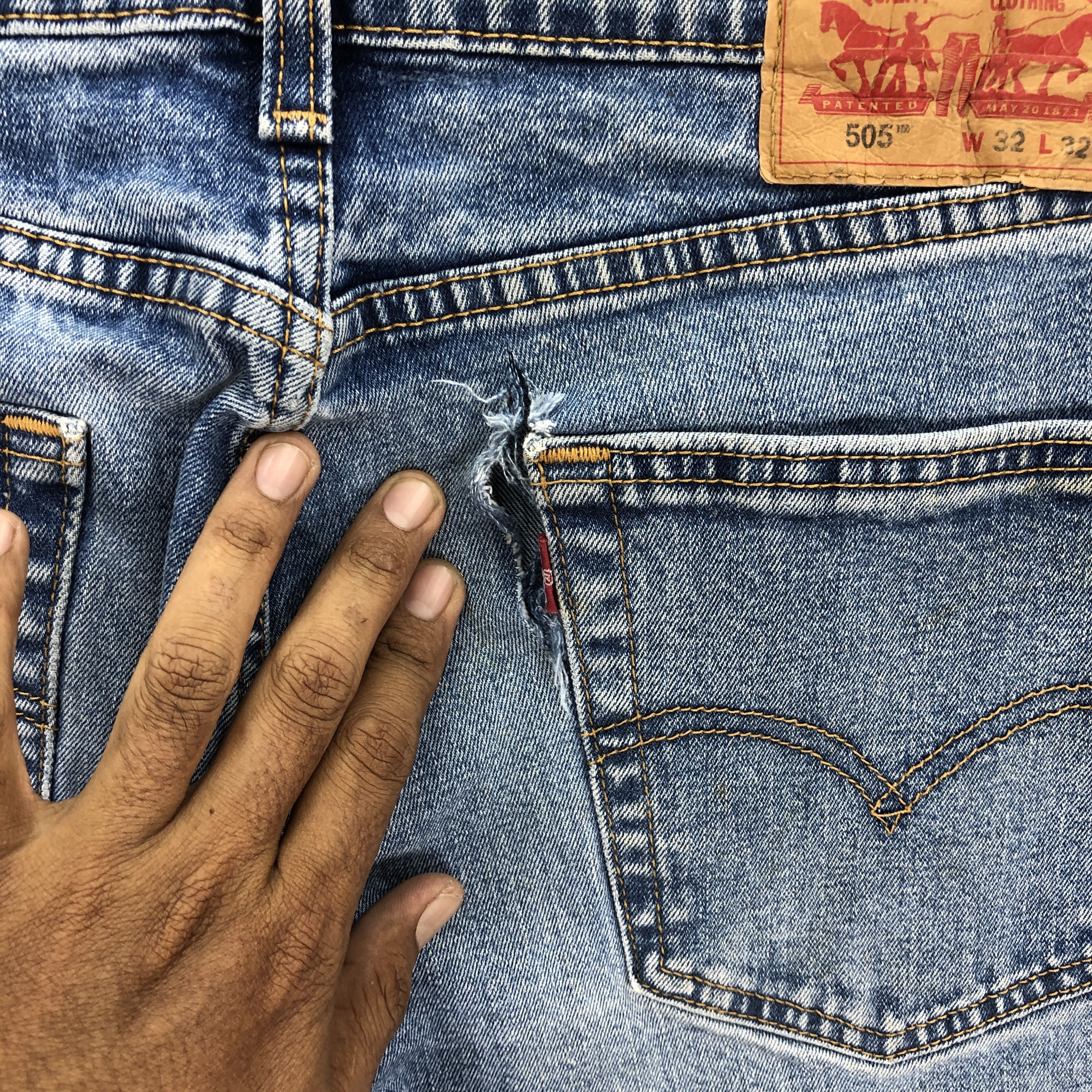Levi's Vintage Y2K Levis 505 Faded Jeans Levi's Stonewash Denim Size US 30 / EU 46 - 6 Thumbnail