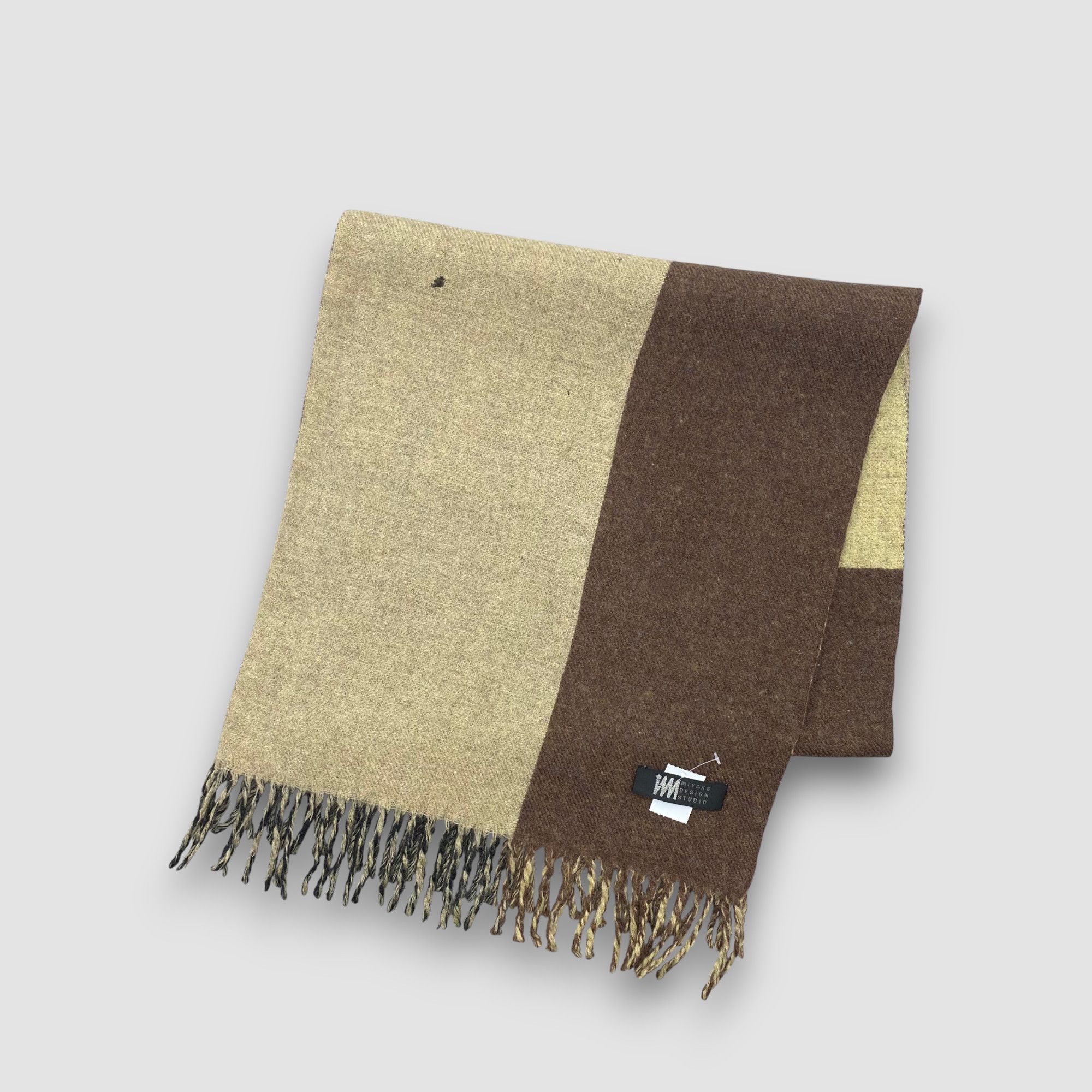 Issey Miyake Vintage Issey Miyake Scarf Muffler Wool Fringe Winter Size ONE SIZE - 3 Thumbnail