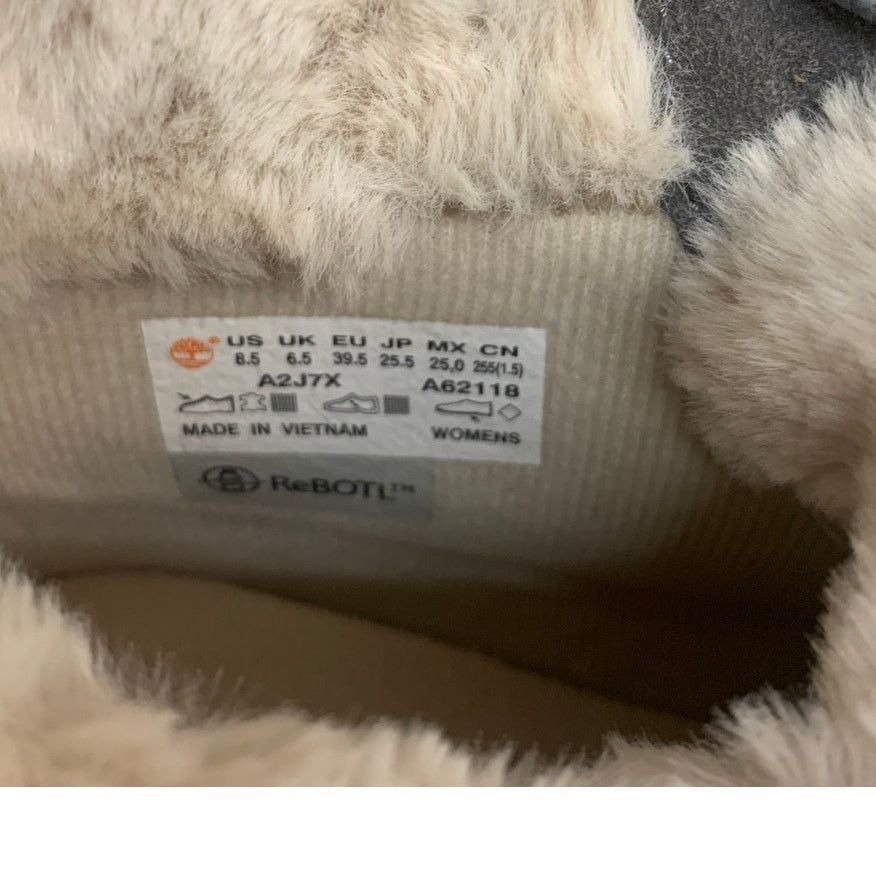 Timberland Timberland Women's Skyla Bay 6" Gray Faux Fur Boot US 8.5 Size US 8.5 / IT 38.5 - 9 Thumbnail