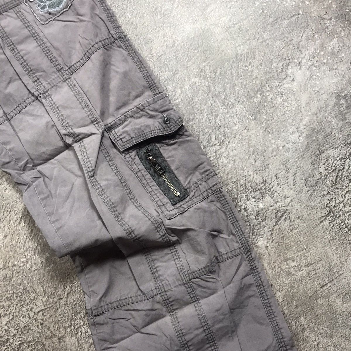 Vintage Vintage Y2K Baggy Cargo Pants Distressed Tactical Streetwear Size 28" / US 6 / IT 42 - 4 Thumbnail