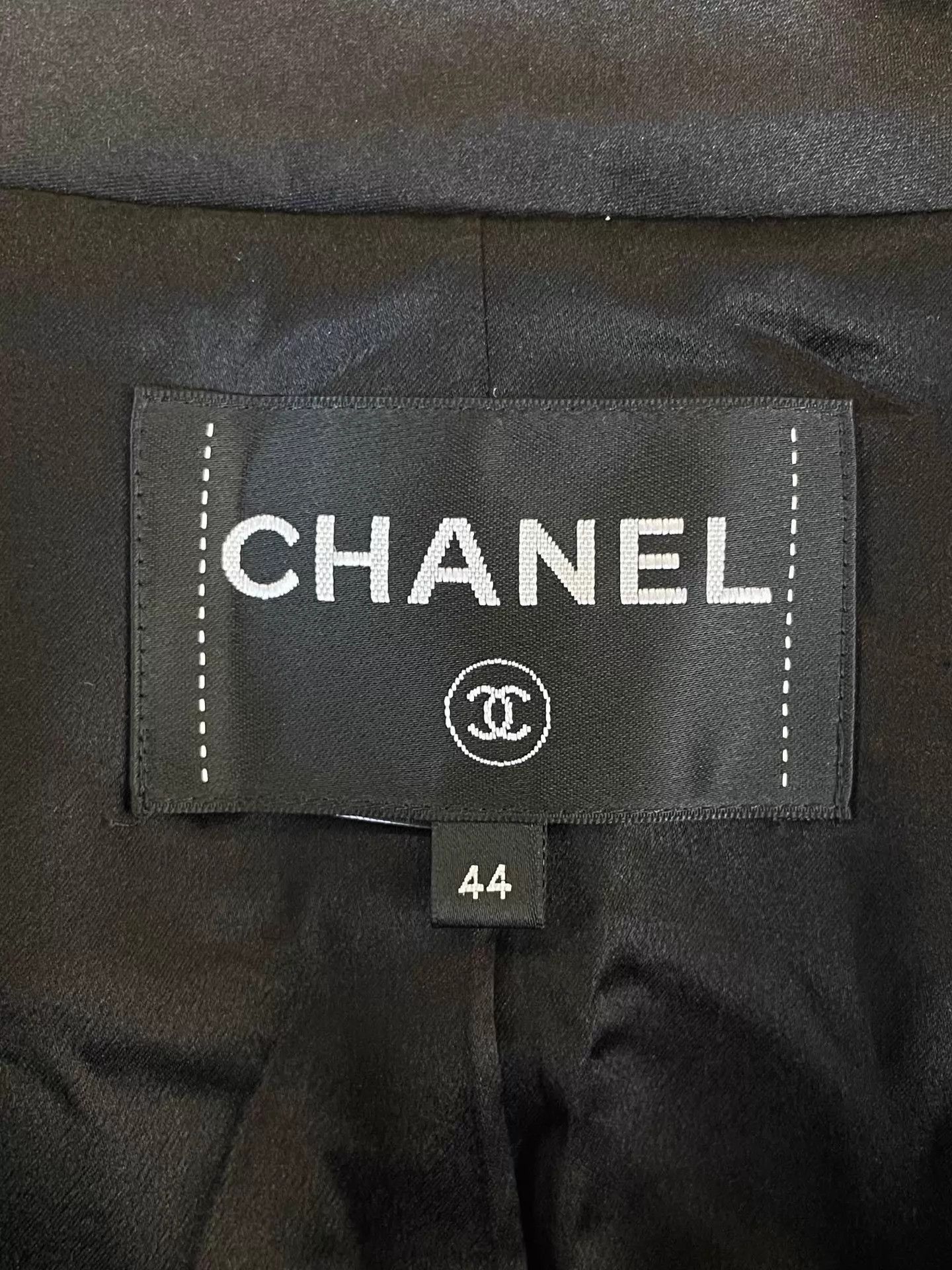 Chanel CHANEL White & Black Tweed Satin Peak Lapel Jacket Size L / US 10 / IT 46 - 5 Thumbnail