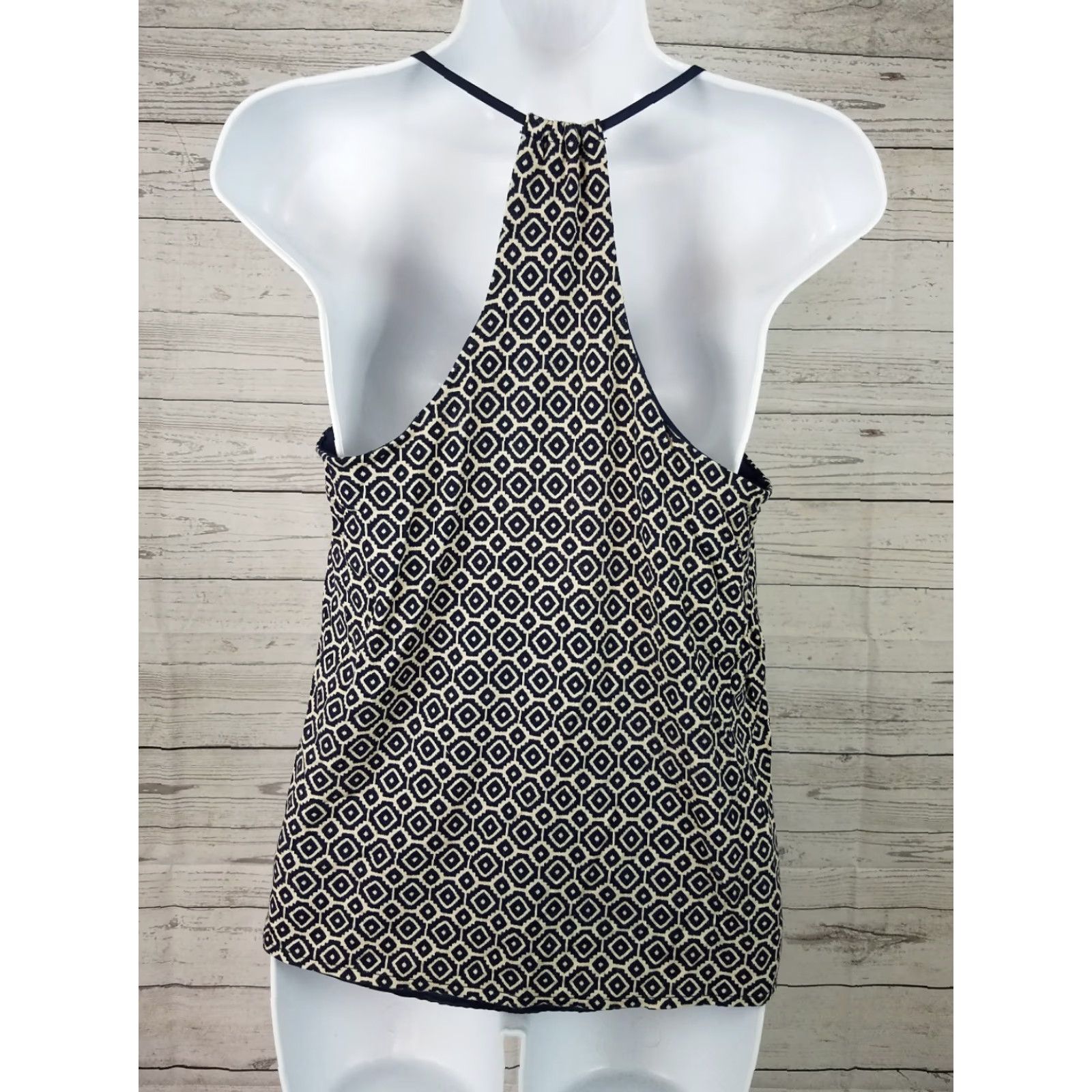 Banana Republic Banana Republic Tank Women XS Blue Geometric Pattern Rayon Blend Cami Size XS / US 0-2 / IT 36-38 - 2 Thumbnail