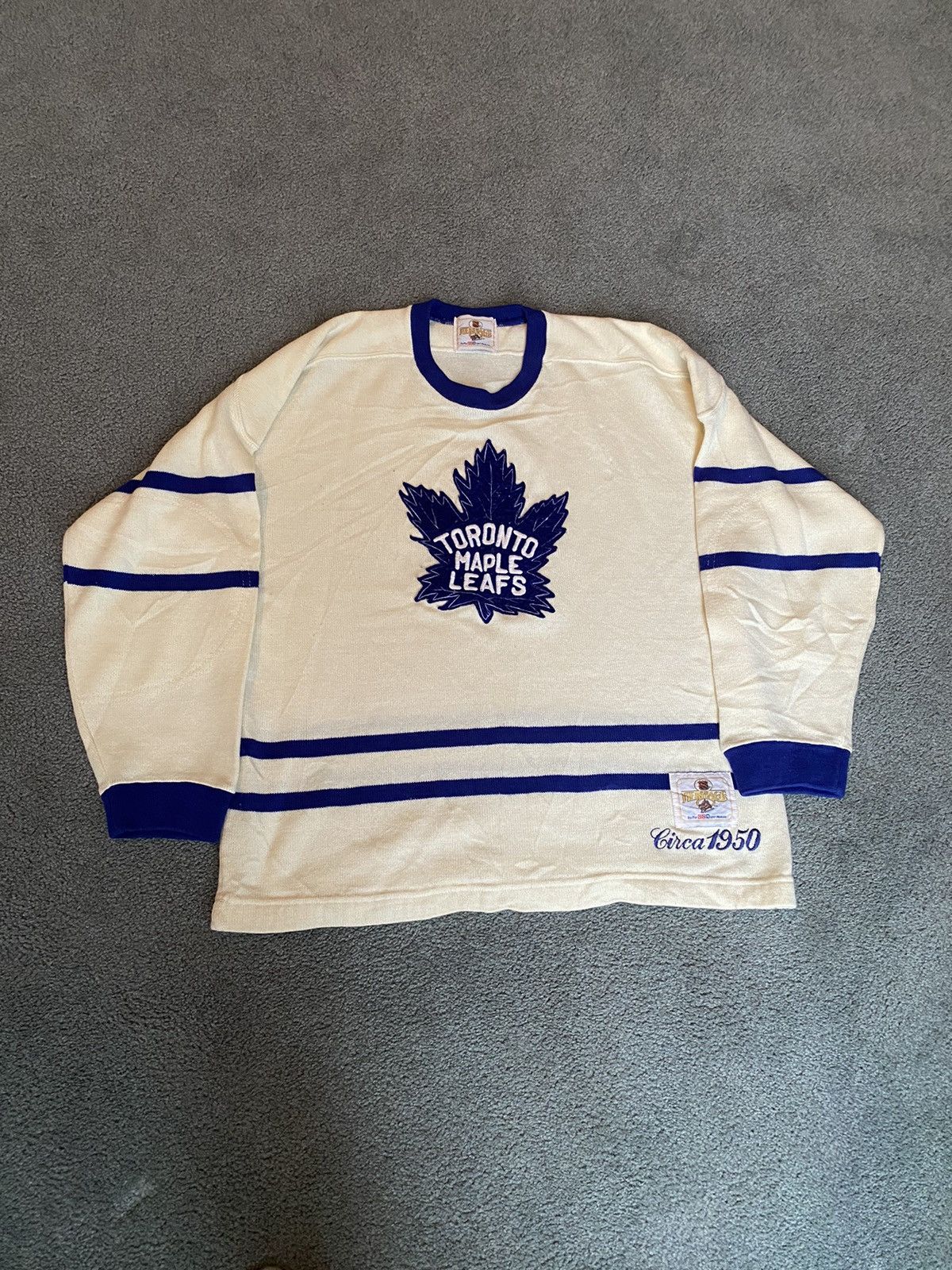 Ccm × NHL × Vintage Vintage CCM 1950s Knitted Toronto Maple Leafs Jersey Size US XL / EU 56 / 4 - 1 Thumbnail