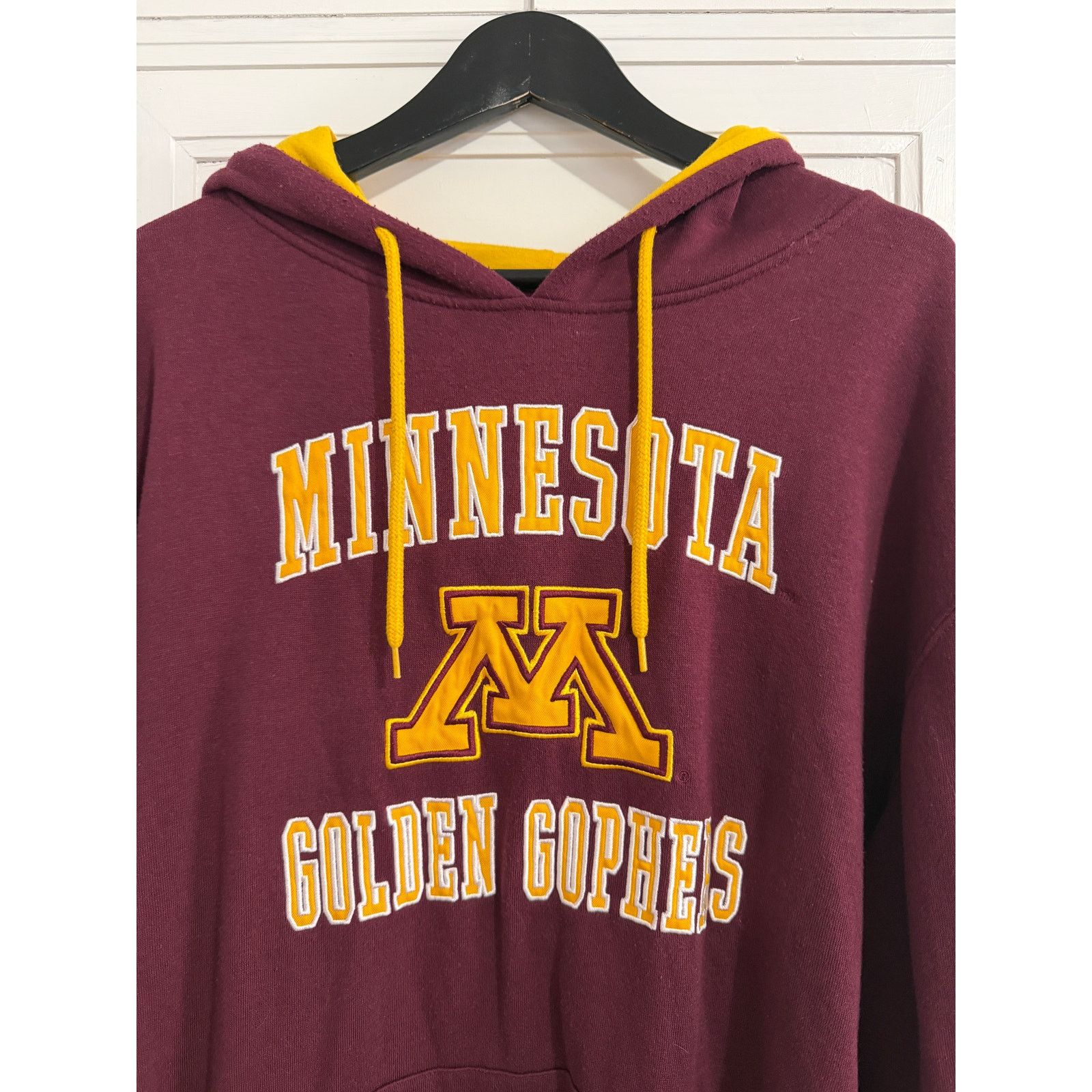 Colosseum Athletics Minnesota Gophers Stitched College Hoodie Sweatshirt Size XL Size US XL / EU 56 / 4 - 2 Thumbnail