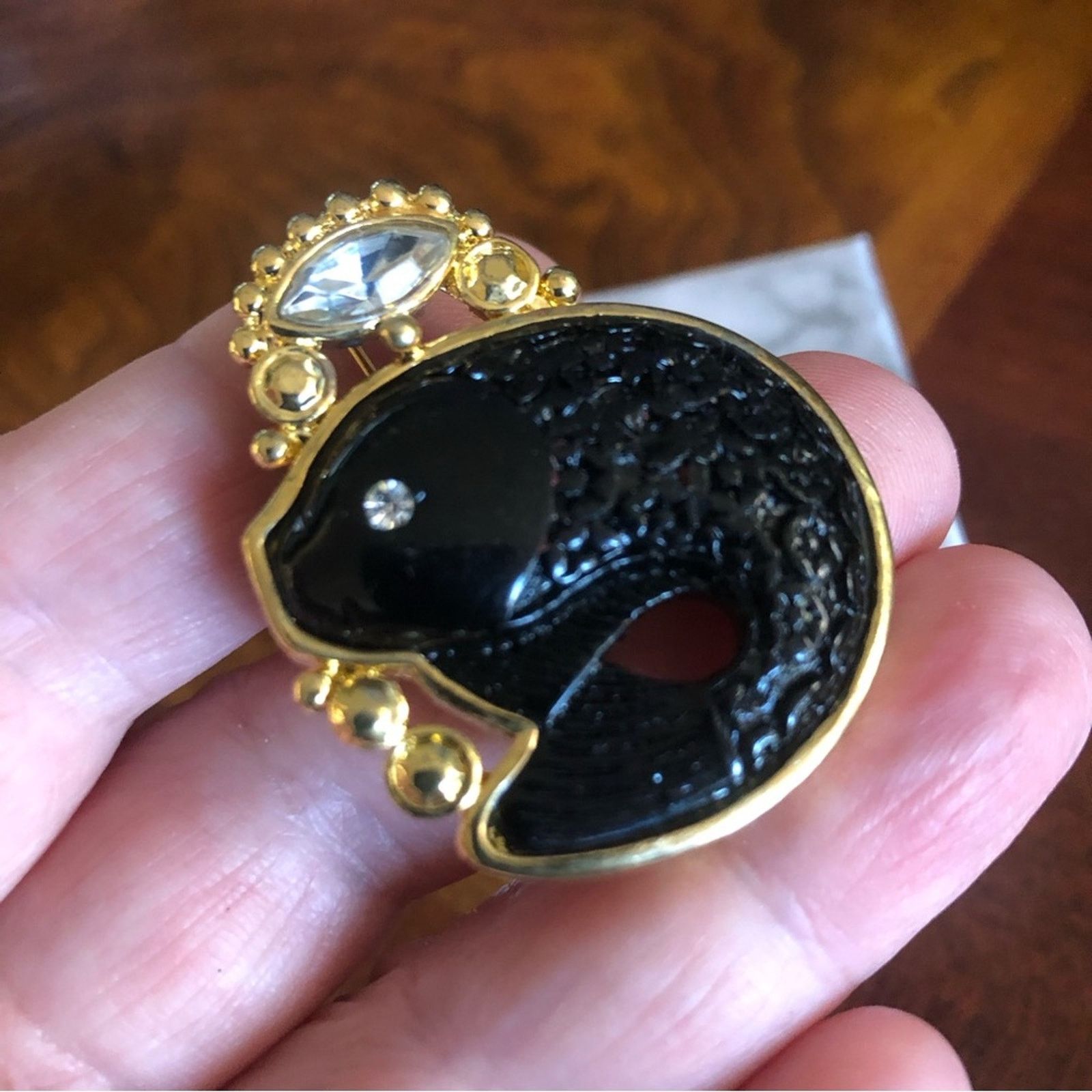 Vintage Vintage hand carved black agate fish brooch pin Size ONE SIZE - 10 Thumbnail