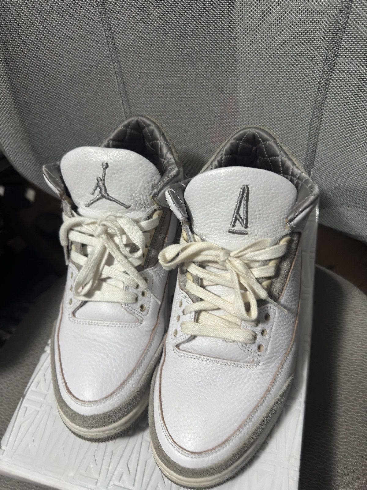 A Ma Maniere × Jordan Brand A Ma Maniere Jordan 3 Size US 9.5 / EU 42-43 - 2 Thumbnail