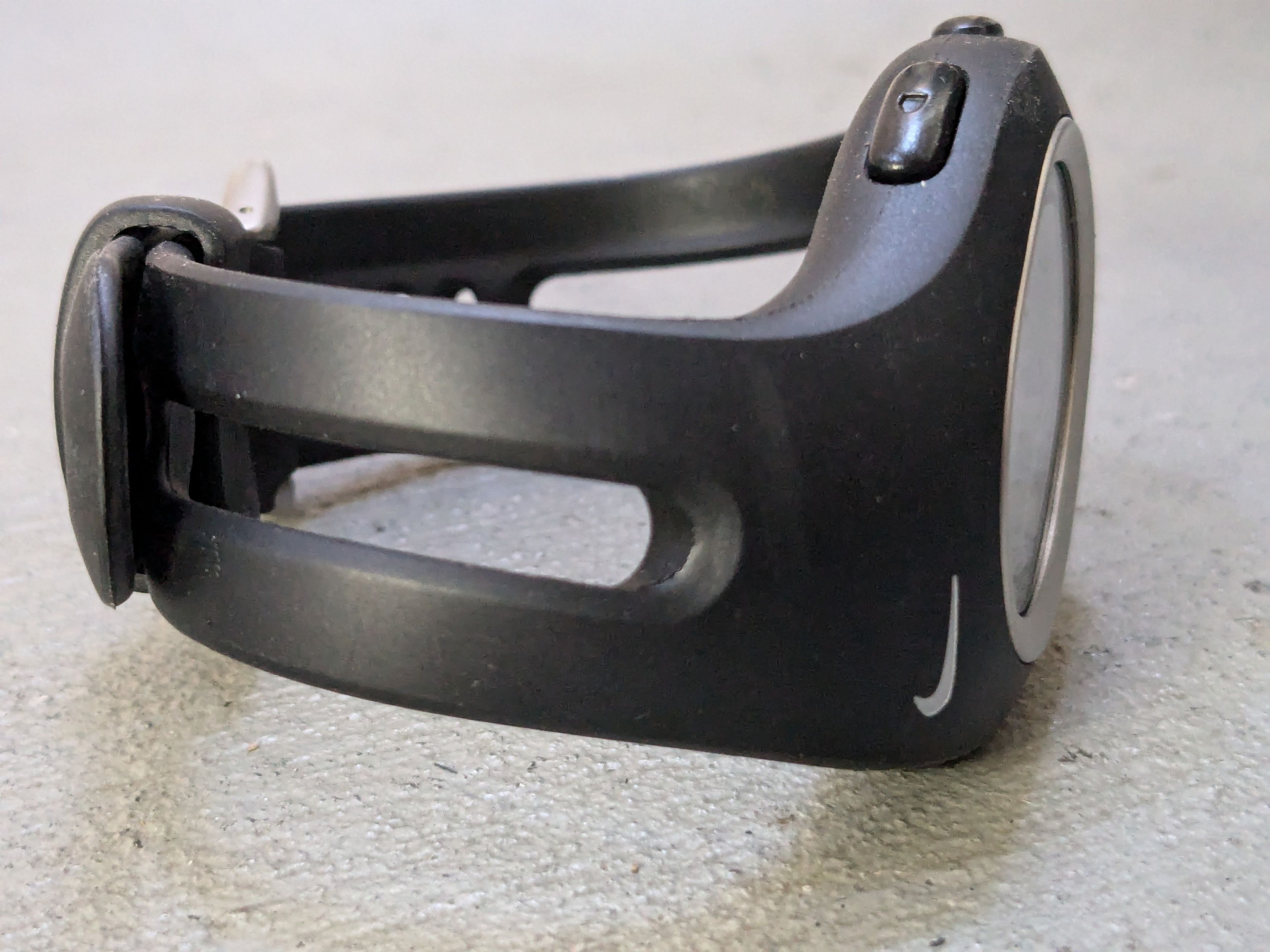 Nike Vintage Nike Watch Black Digital Rubber Minimalist Y2K Size ONE SIZE - 3 Thumbnail