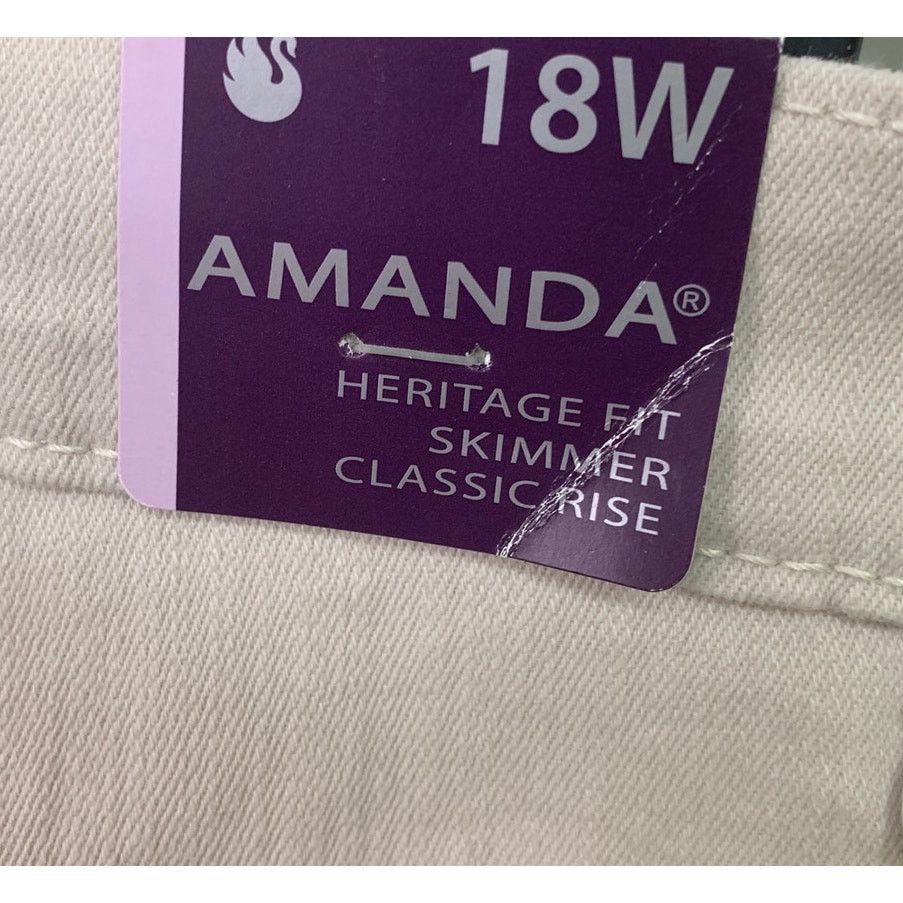 Gloria Vanderbilt New Gloria Vanderbilt Womens 18W Amanda Classic Rise Shorts Size 40" / US 18 - 5 Thumbnail