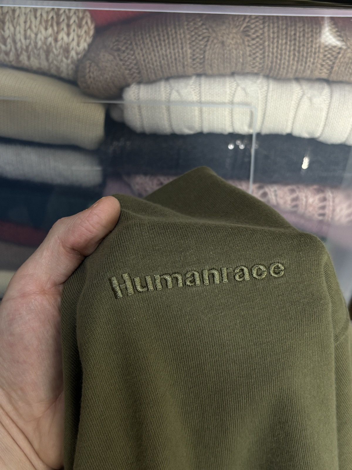 Adidas Adidas Humanrace Pharrell Williams Vintage Logo Boxy Tee Size US M / EU 48-50 / 2 - 4 Thumbnail