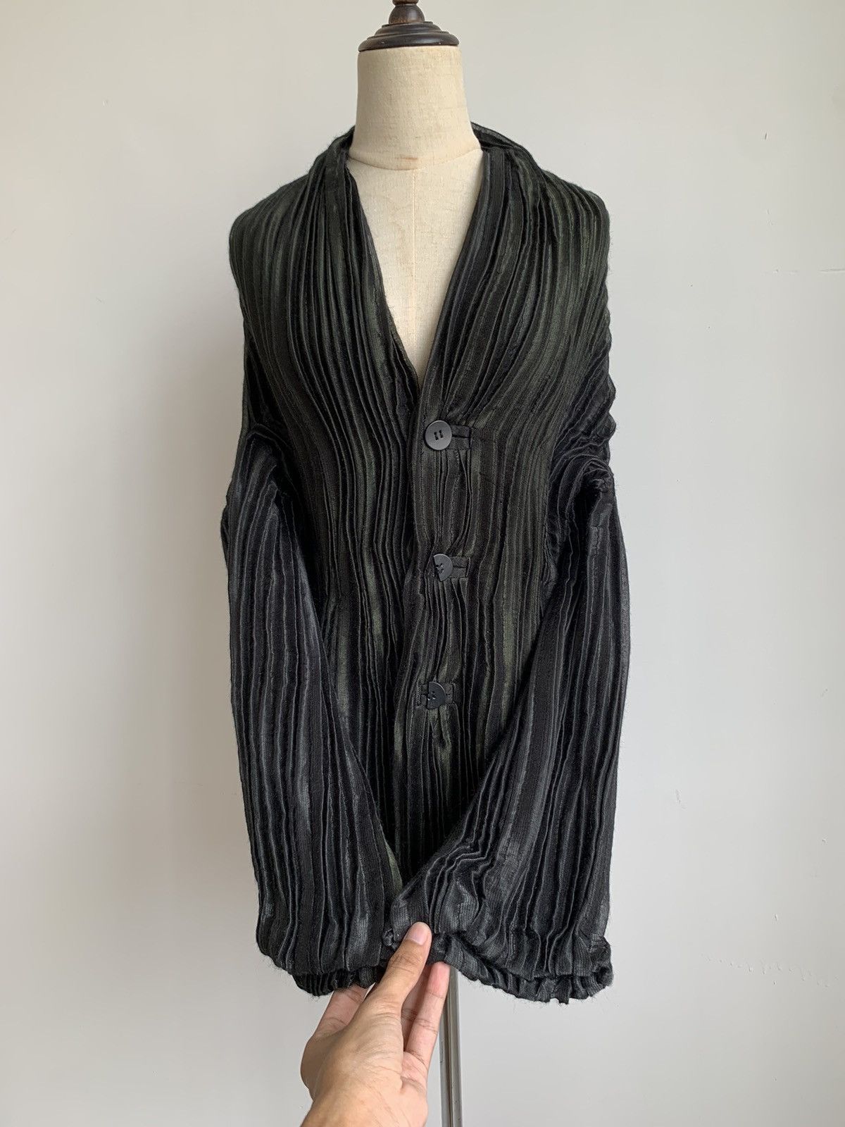 Issey Miyake Issey Miyake PERMANENTE Crease Pleated Tops Size M / US 6-8 / IT 42-44 - 2 Thumbnail
