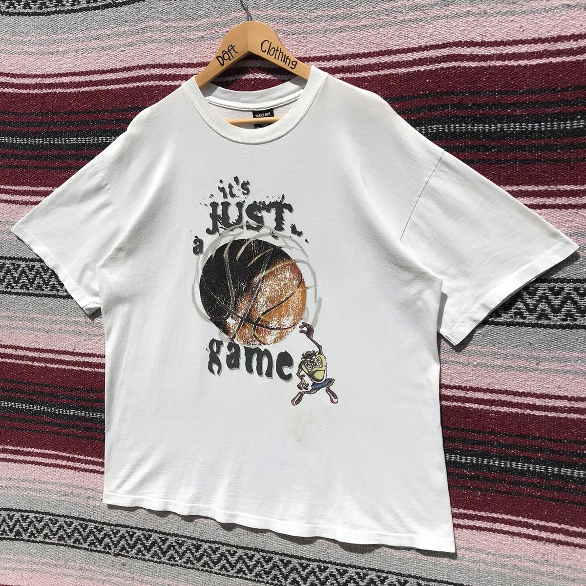 Vintage × Warner Bros Vintage 90s Taz Mania Basketball Warner Bros Tee SunFaded Size US L / EU 52-54 / 3 - 3 Thumbnail