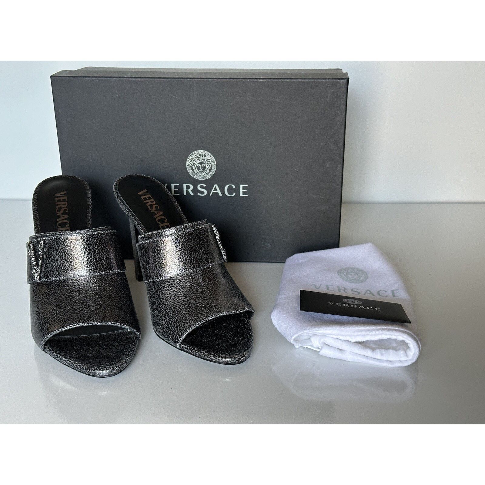 Versace Versace Virtus Leather Black Sandals Shoes 7 US 1011901 Size US 7 / IT 37 - 13 Thumbnail