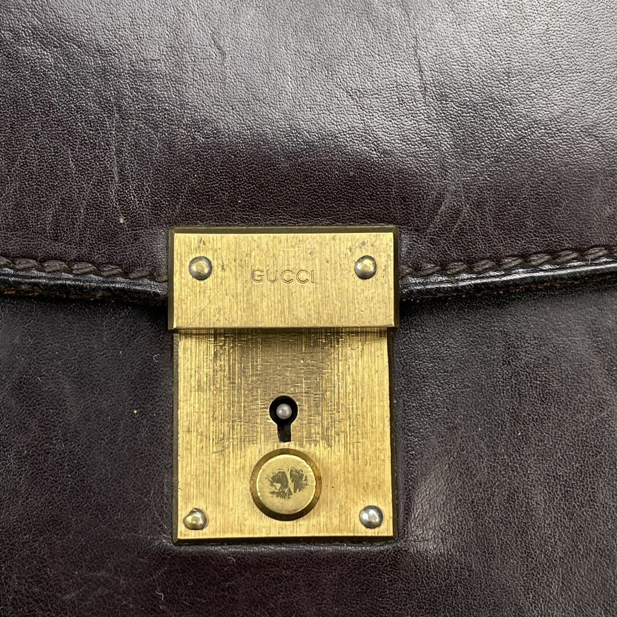 Gucci Vintage Gucci envelope Portfolio leather with gold hardware Size ONE SIZE - 7 Thumbnail
