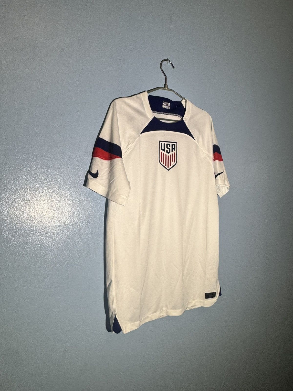 Nike Nike USA Men's 2022 World Cup Home Jersey Size US M / EU 48-50 / 2 - 2 Thumbnail