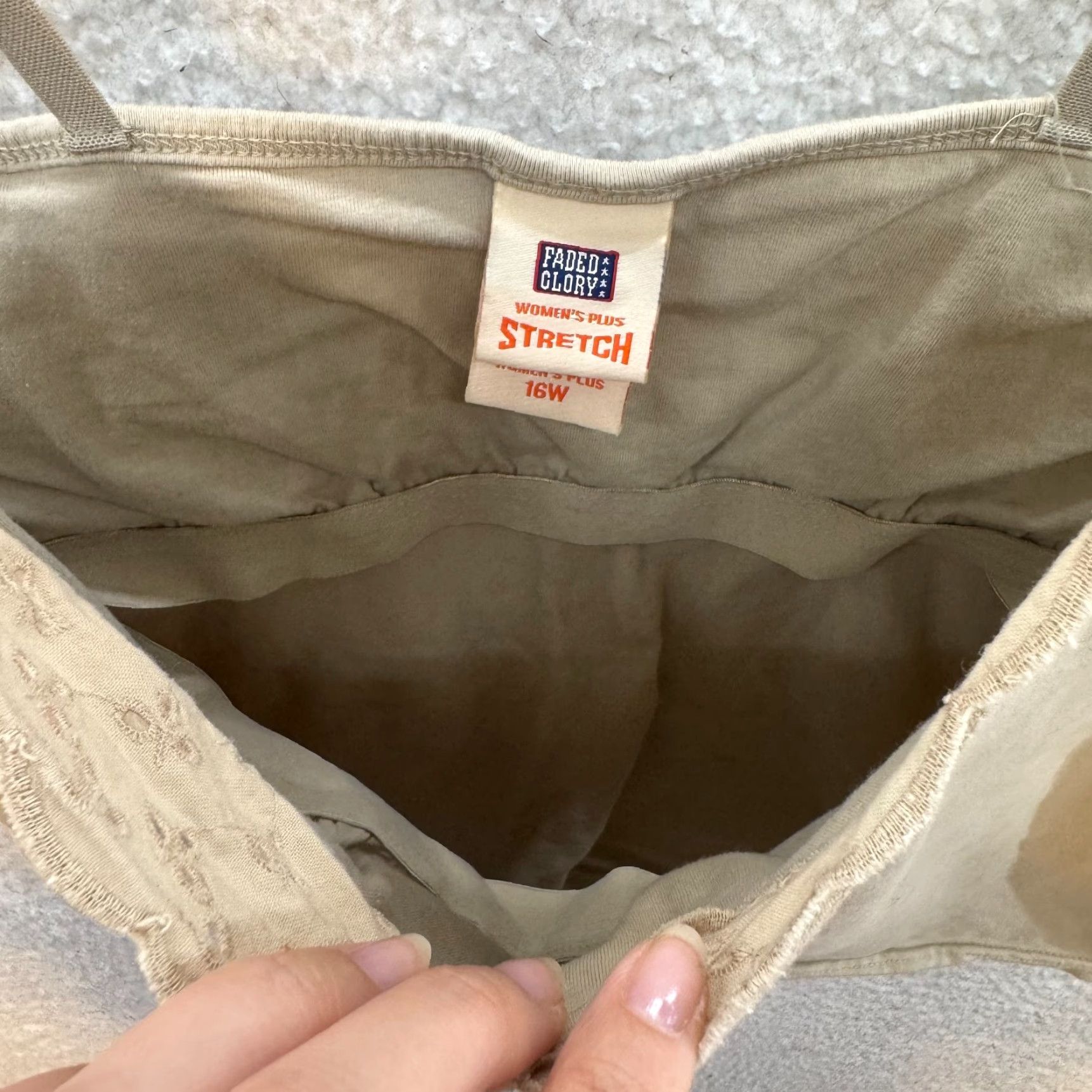 Faded Glory Y2K Vintage Camisole Tank Top 16 XL Tan Beige Built-In-Bra Spaghetti Cotton Boho Shirt Mens? Girls? Size XXL / US 16-18 / IT 52-54 - 4 Thumbnail