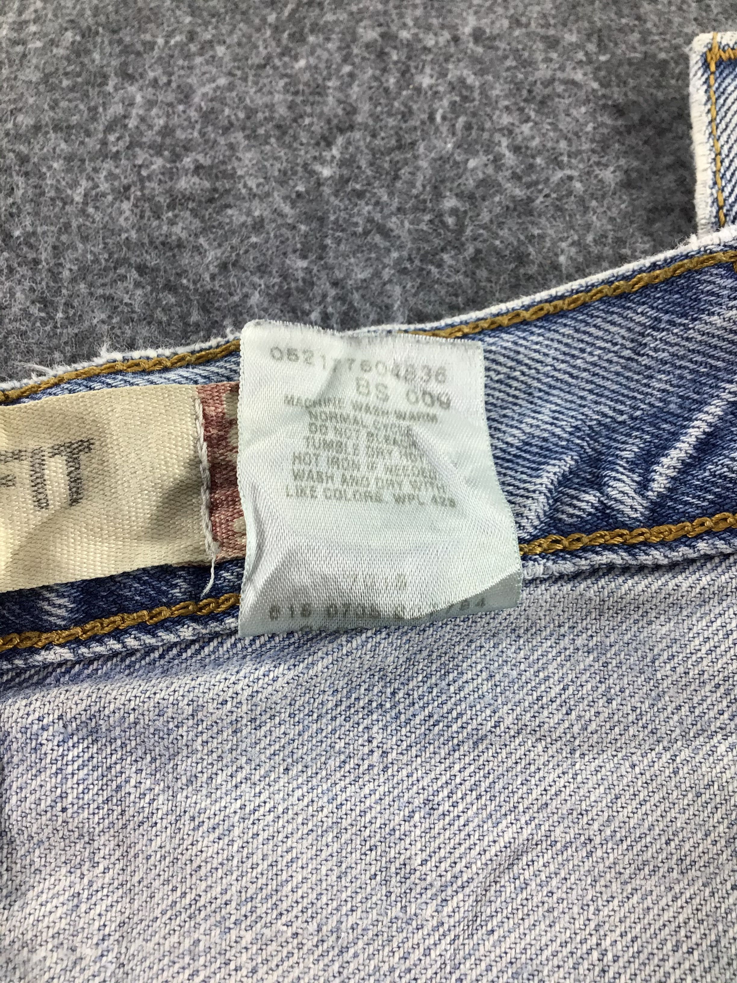 Levi's Vintage Levis 560 Jeans Stone Wash Denim -J573 Size US 40 / EU 56 - 12 Thumbnail