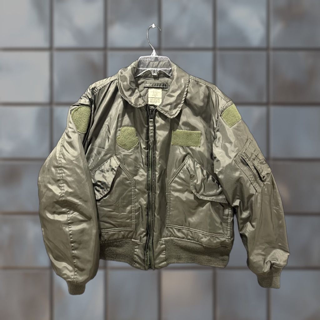 Vintage VINTAGE Alpha Industries Jacket L Men Green Military Jacket 45/P 8415-00-310-1133 Mens Large Size US L / EU 52-54 / 3 - 1 Thumbnail