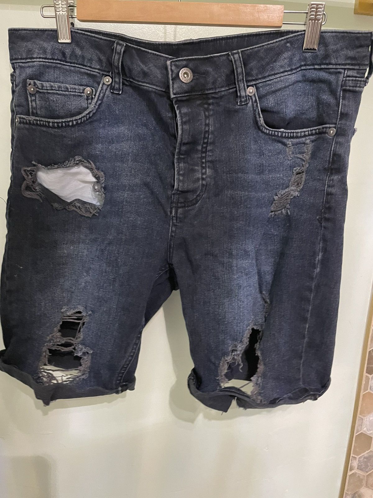 Zara Denim Ripped Zara Shorts Size US 34 / EU 50 - 1 Thumbnail