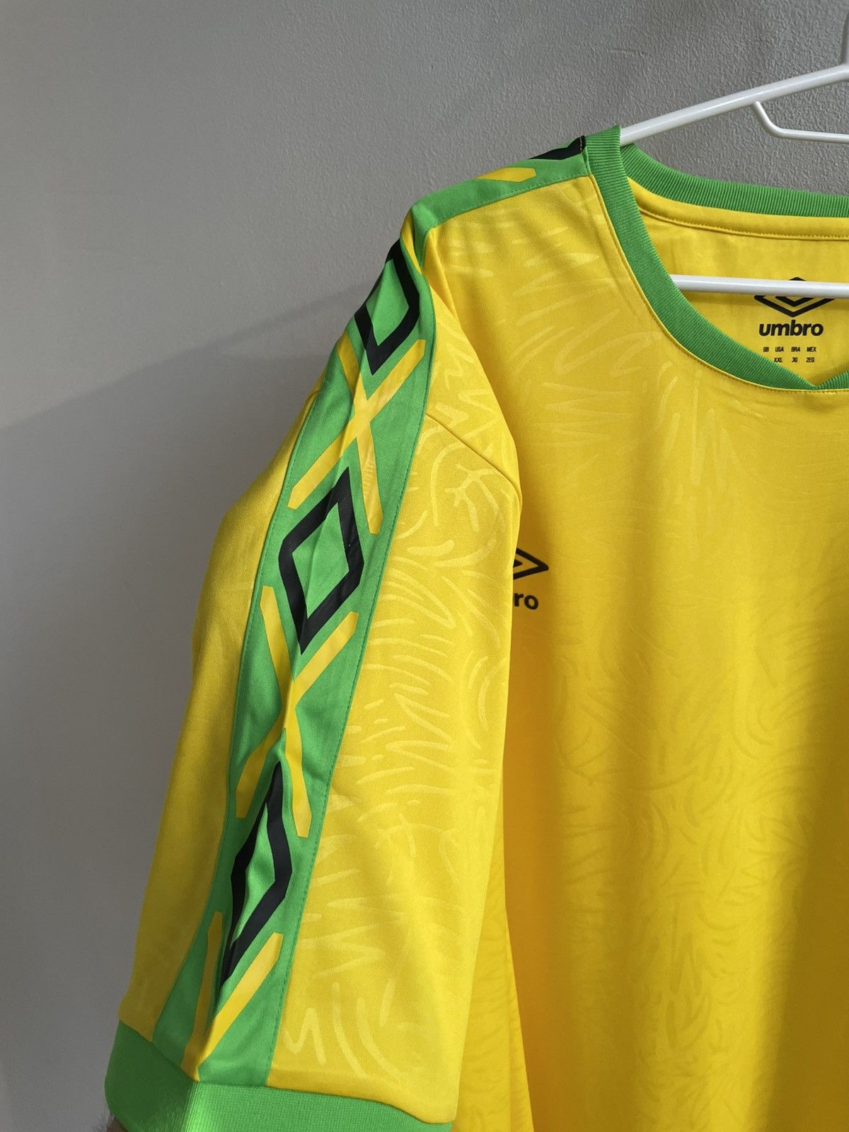 Other NEW Jamaica 2018 2019 Home Footbal Shirt Soccer Jersey Umbro Size US XXL / EU 58 / 5 - 10 Thumbnail