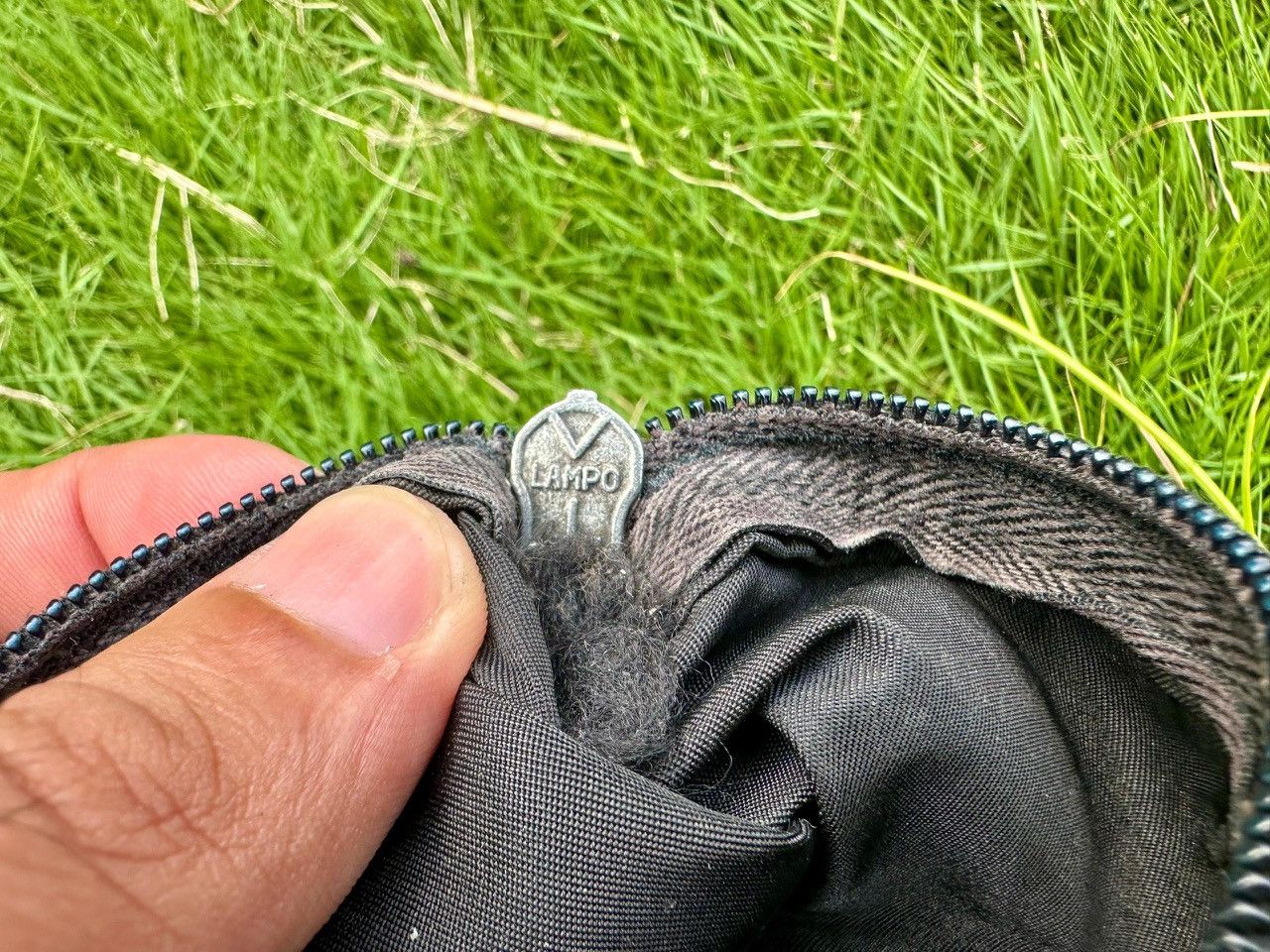 Prada Authentic Prada Tessuto Nylon Small Pouch Size ONE SIZE - 9 Thumbnail