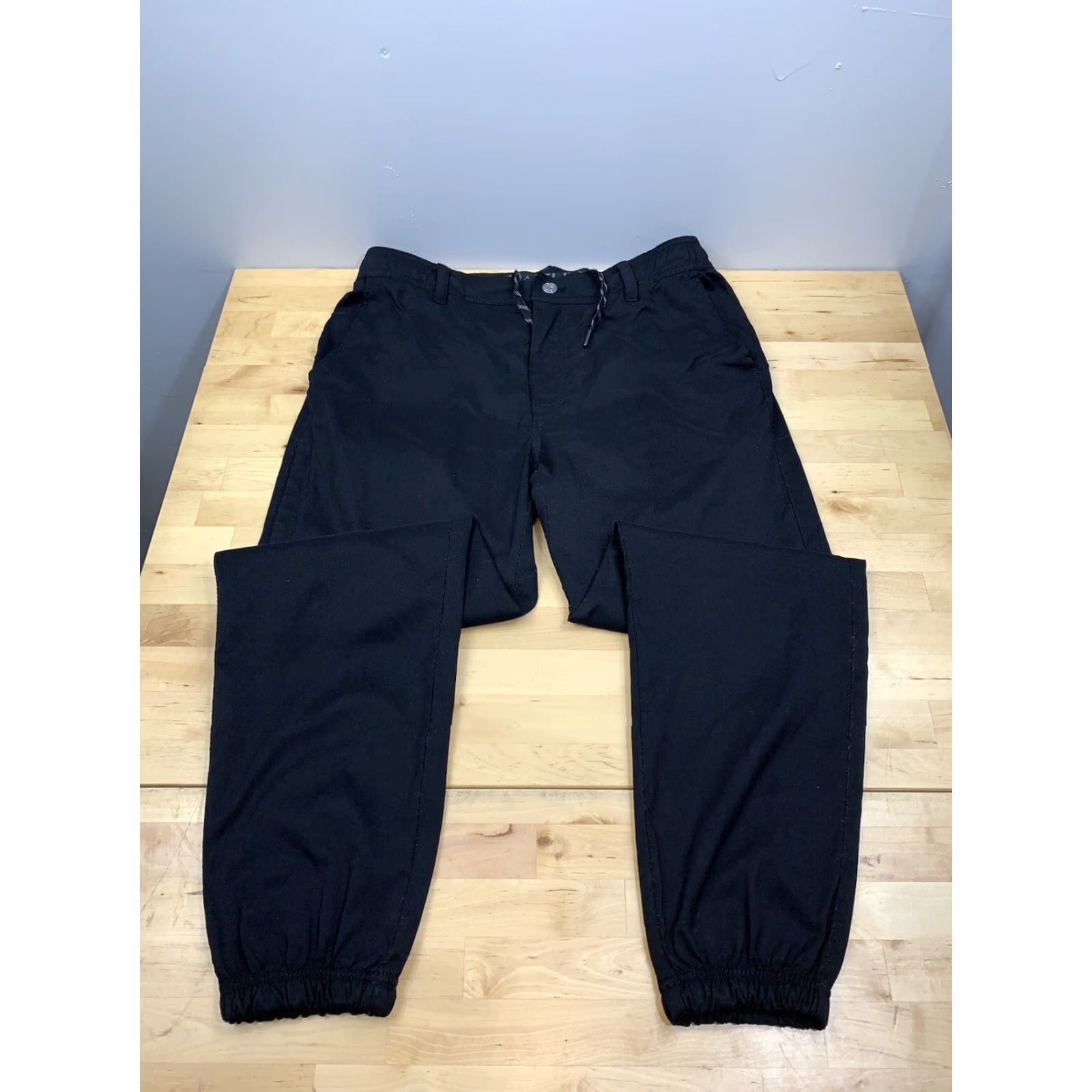 Vintage Gerry Mens Joggers M Black Casual Drawstring Pants Modern Fit Tailored Everyday Comfort Size ONE SIZE - 2 Thumbnail